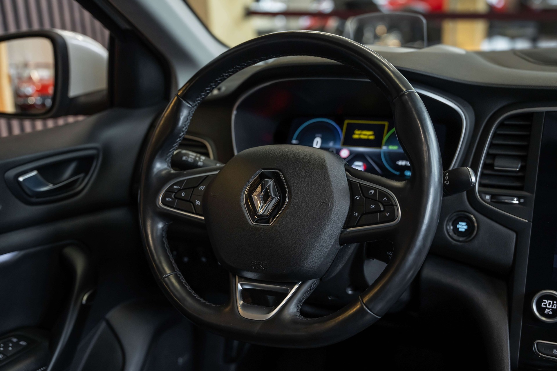RENAULT Mégane Grandtour 1.6 E-Tech Intens-image-32
