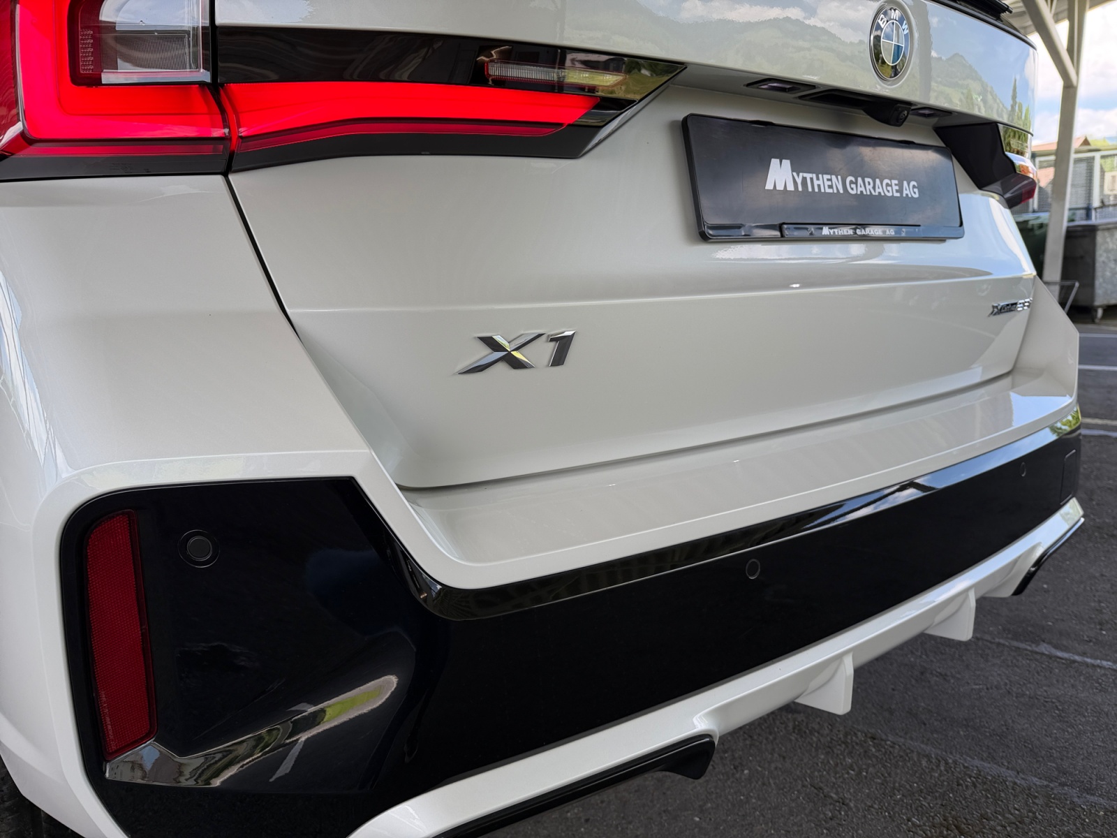 BMW X1 23i xDrive paddles-image-15
