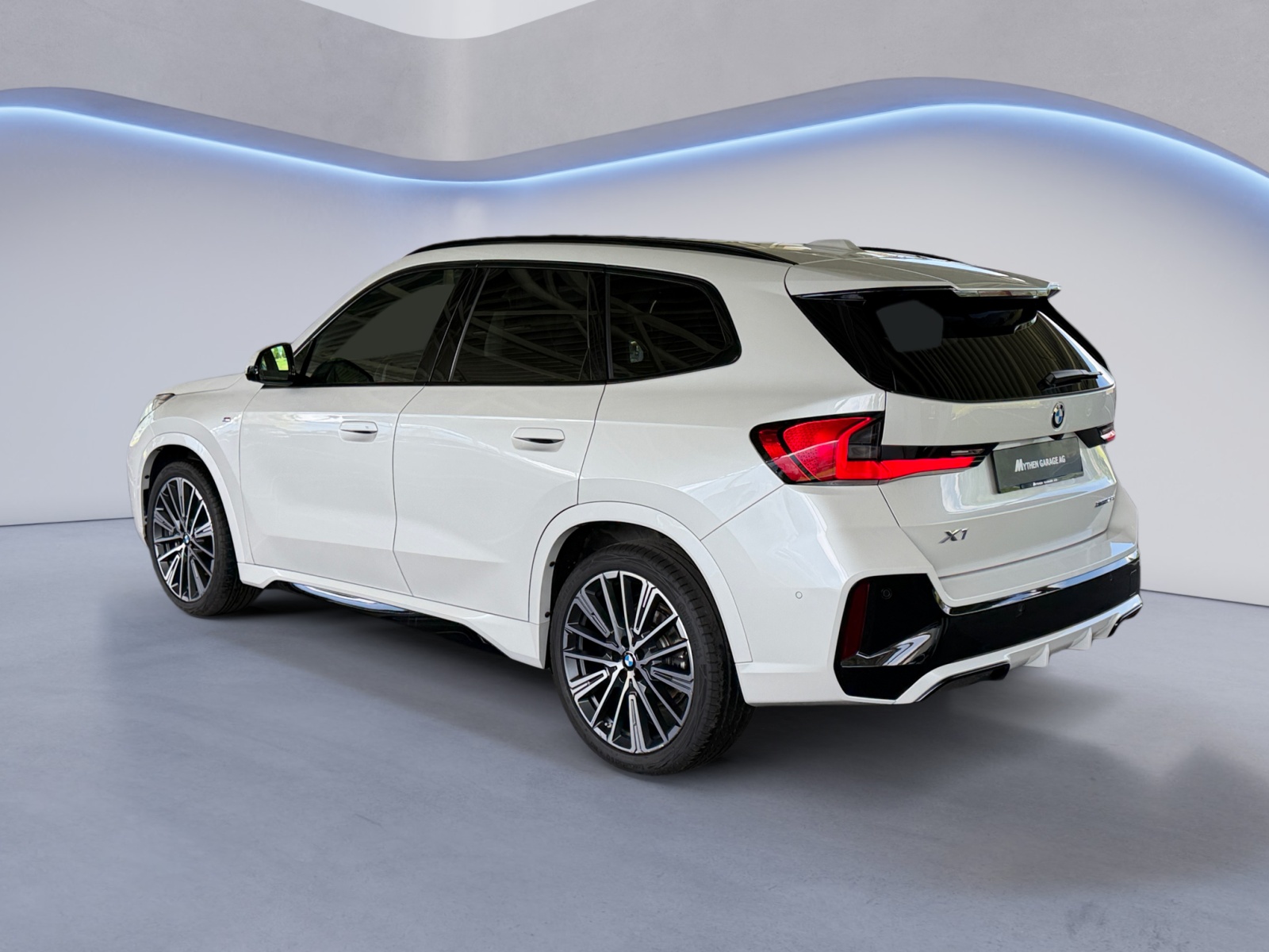 BMW X1 23i xDrive paddles-showroom-element-2