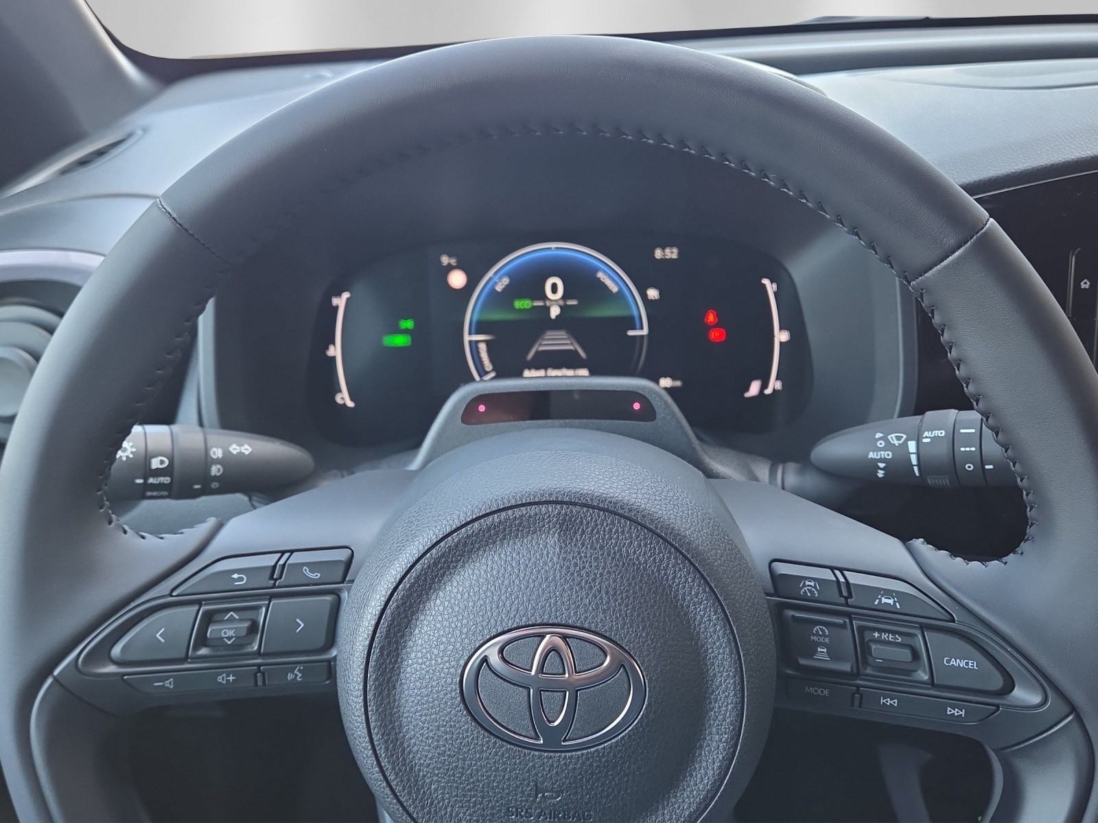 TOYOTA Aygo X 1.5 Trend e-CVT-image-13