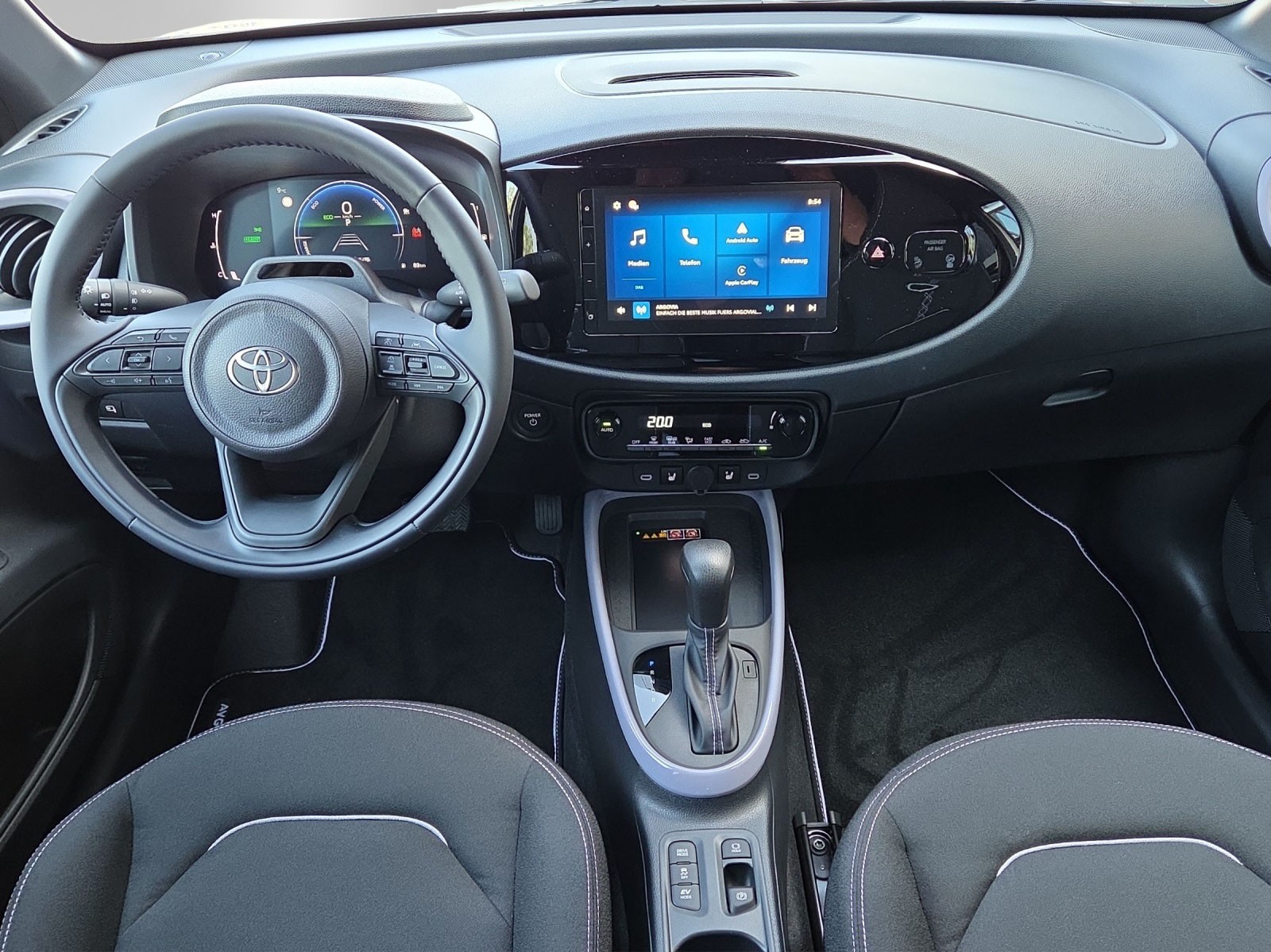 TOYOTA Aygo X 1.5 Trend e-CVT-image-12