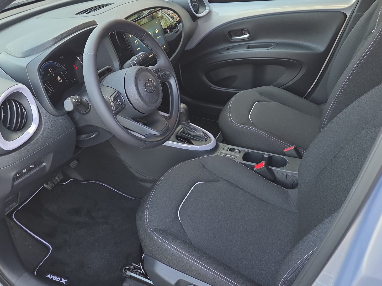 TOYOTA Aygo X 1.5 Trend e-CVT-image-11