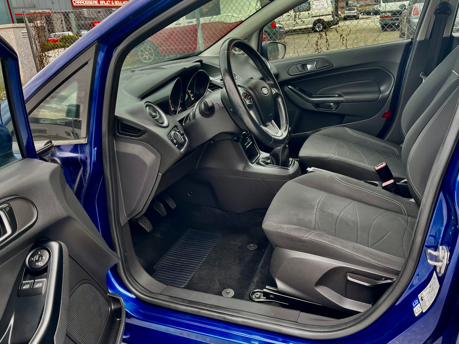FORD Fiesta 1.5 TDCi Titanium-image-10