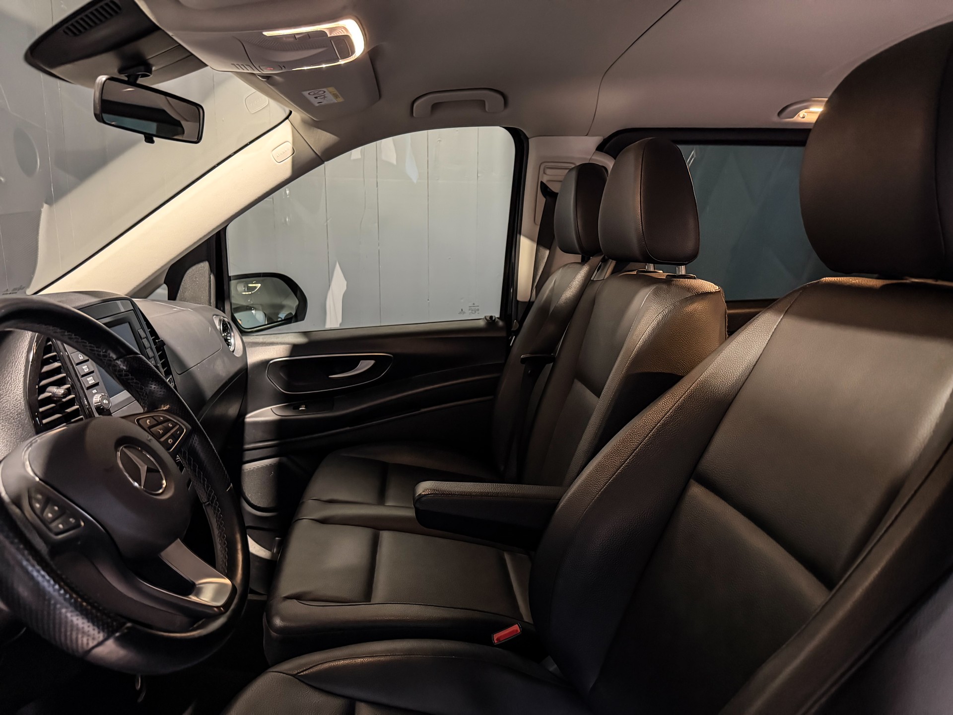 MERCEDES-BENZ Vito 116 CDI Lang Select Family Tourer 4Matic 9G-Tronic-image-8