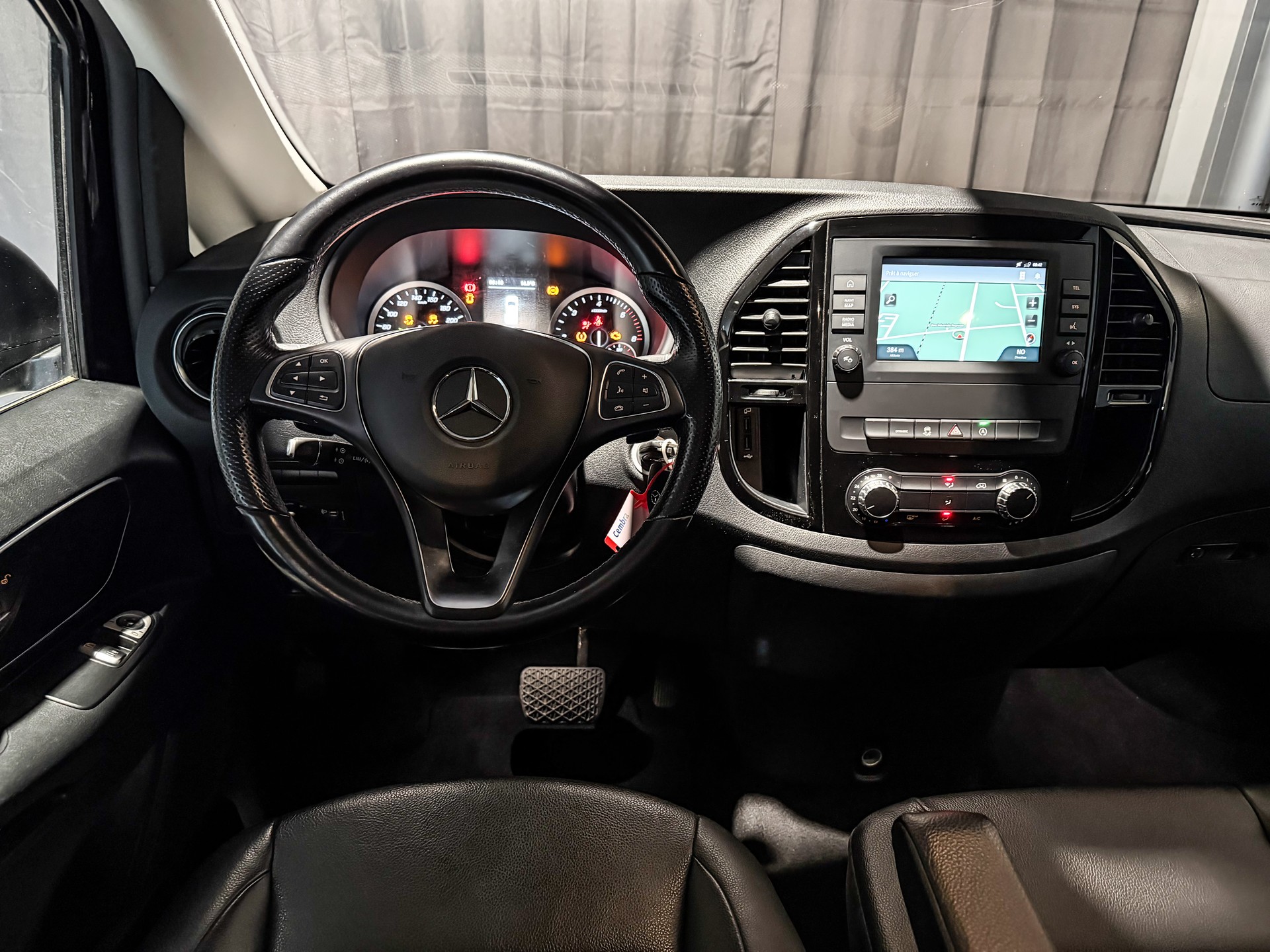 MERCEDES-BENZ Vito 116 CDI Lang Select Family Tourer 4Matic 9G-Tronic-image-6