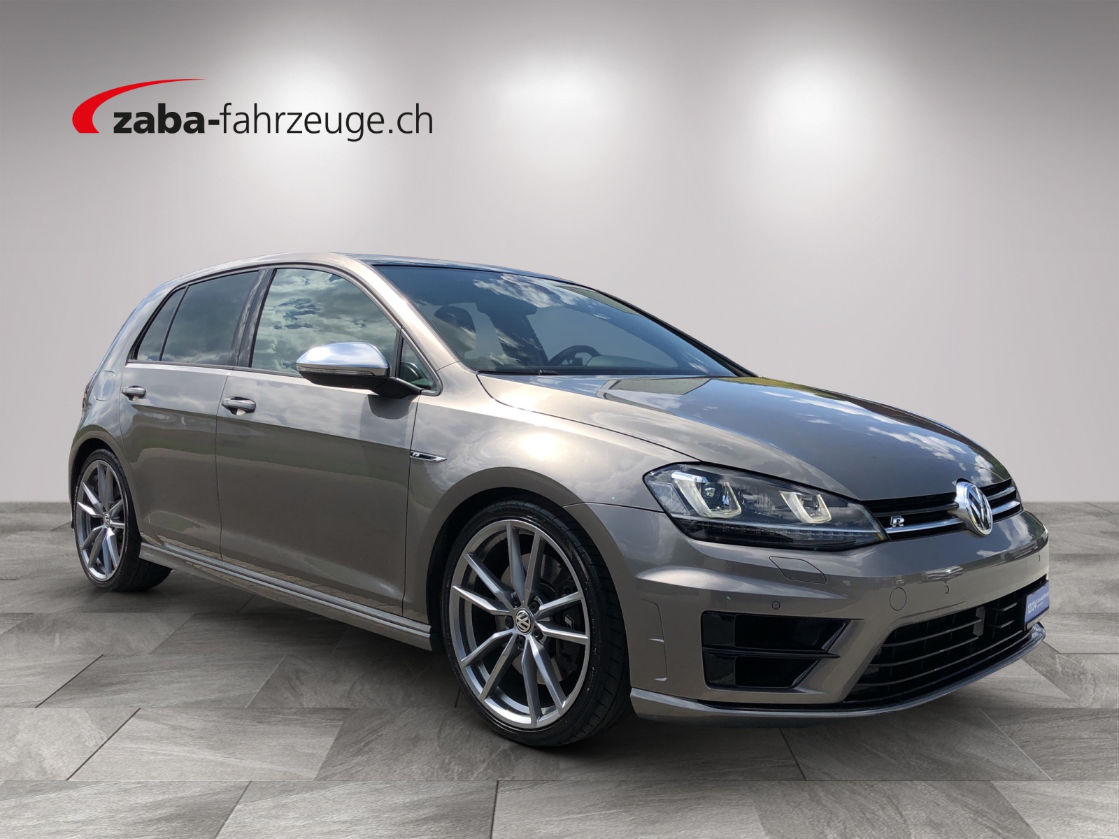 VW Golf 2.0 TSI R 4Motion DSG-image-6