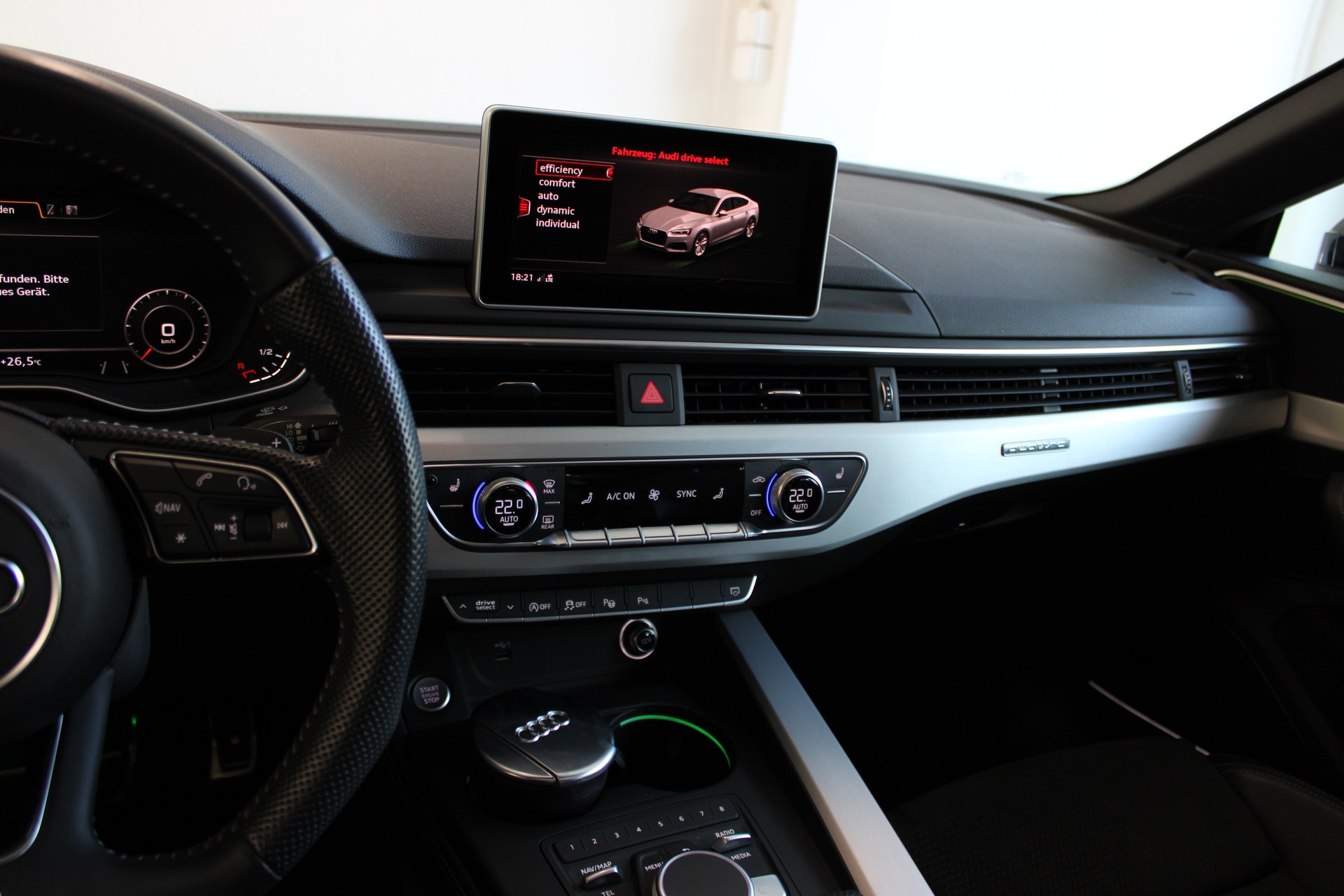 AUDI A5 Sportback 45 TFSI S-tronic Sport quattro-image-16