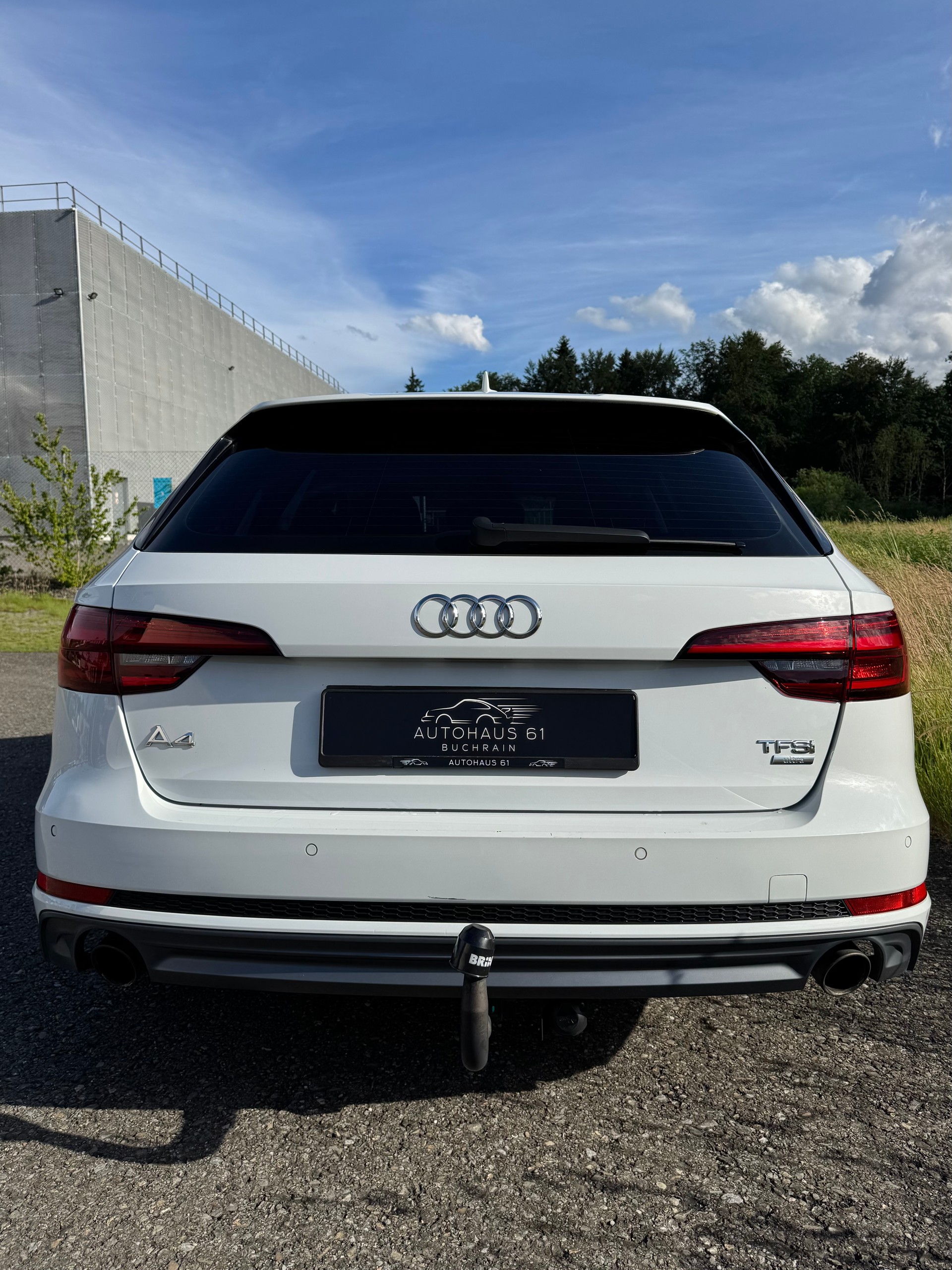 AUDI A4 Avant 2.0 TFSI Sport S-tronic / ab MFK bei Verkauf-image-6