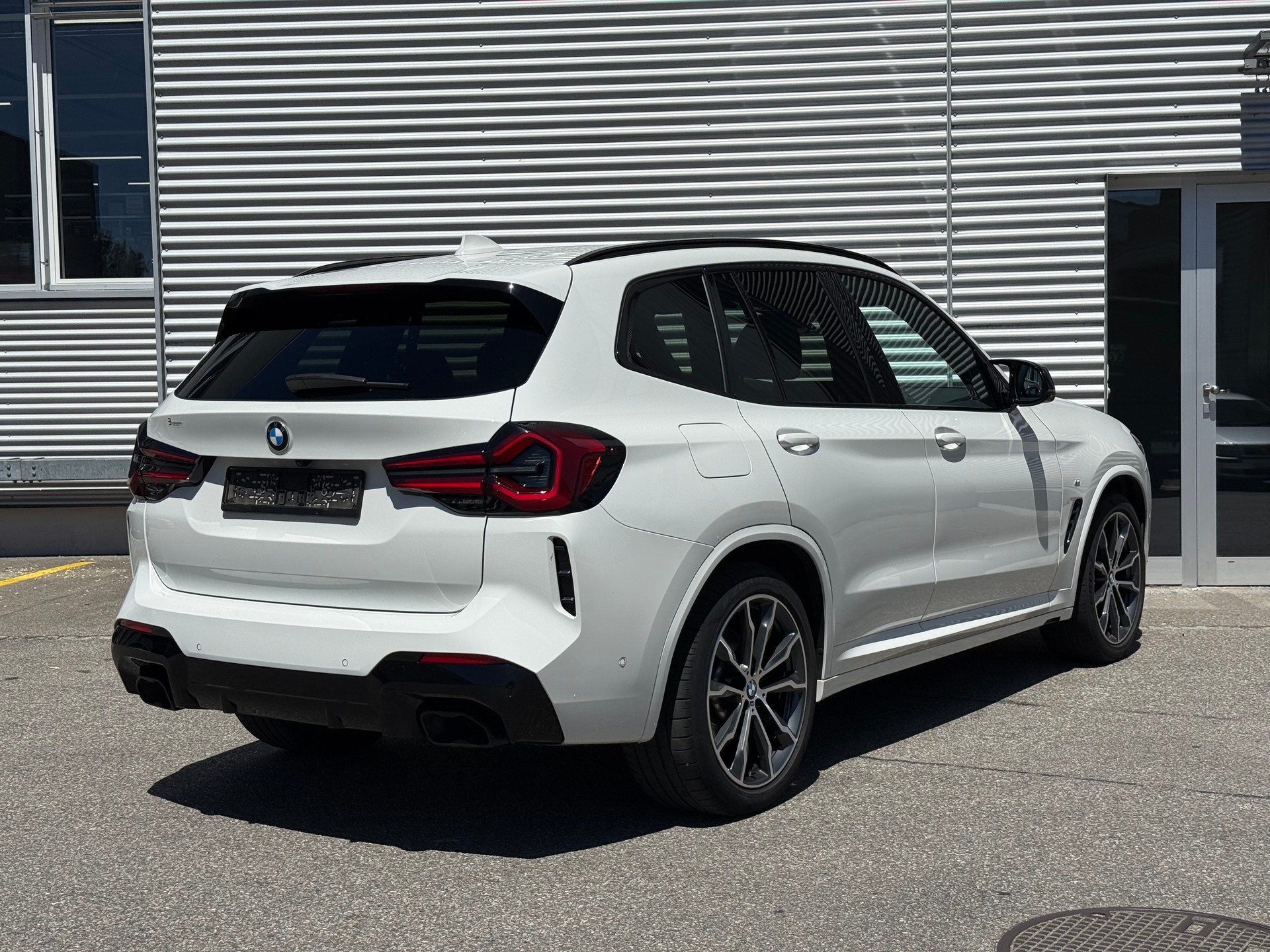 BMW X3 xDrive 48V M40d-showroom-element-2