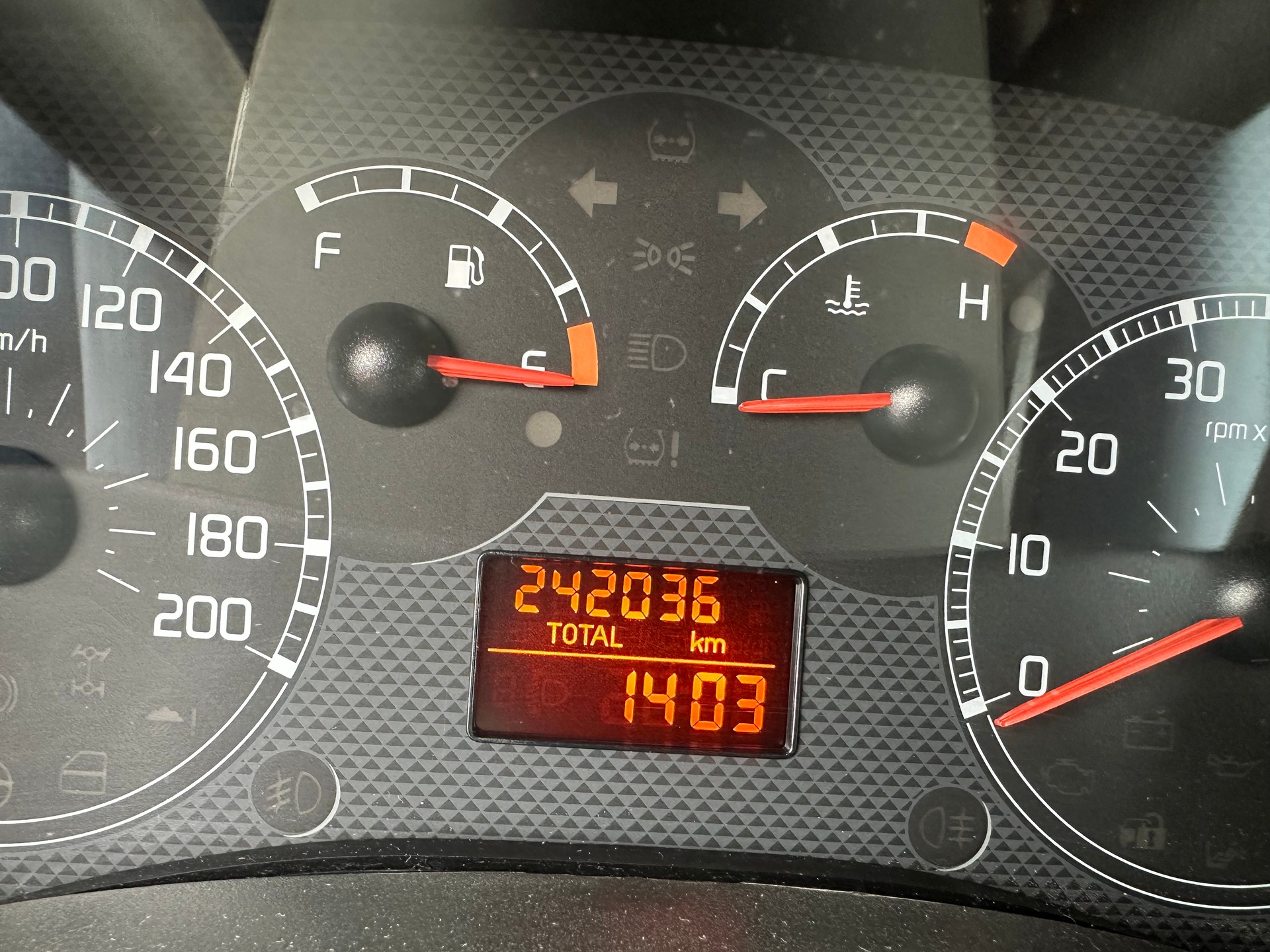 FIAT Panda 1.3 16V JTD 4x4 (Trekking)-image-7