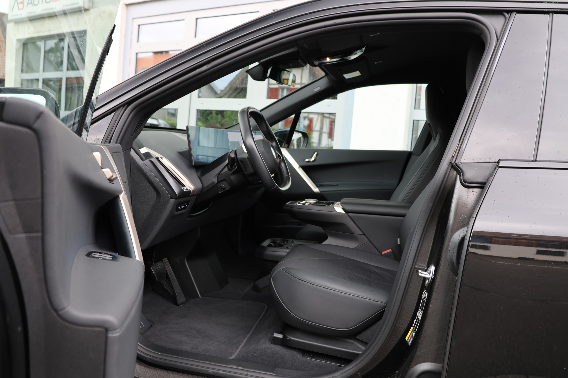 BMW iX xDrive40 (CH)-image-8