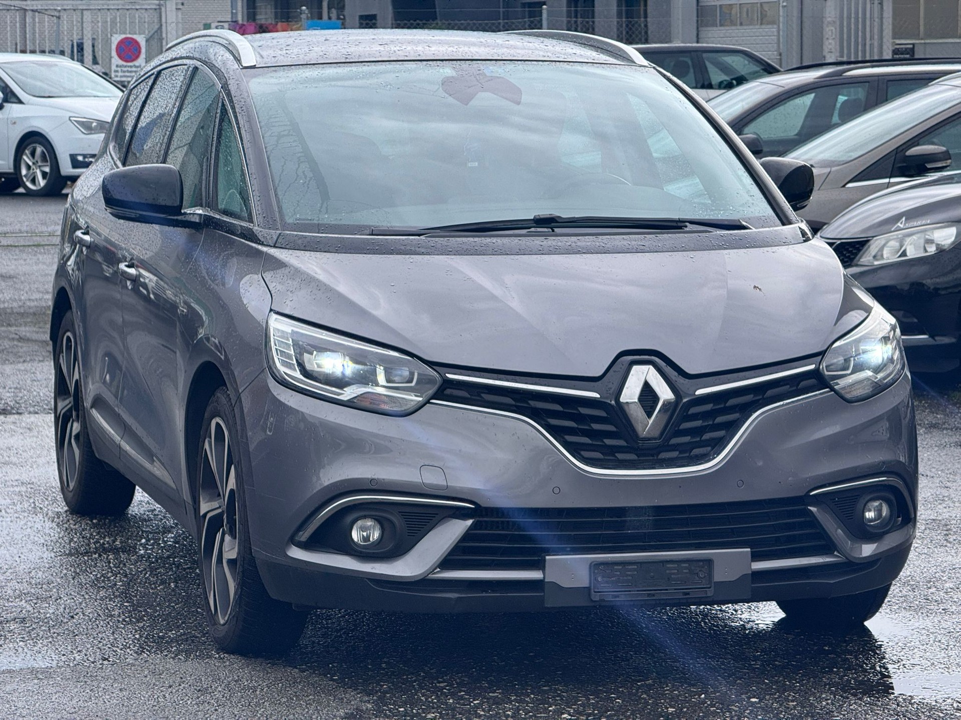 RENAULT Grand Scénic 1.2 16V Turbo Zen-image-1
