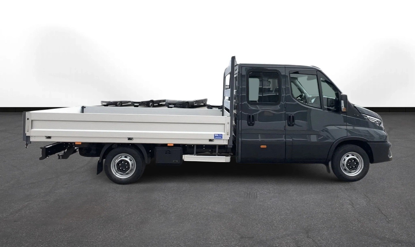 IVECO 35 S 16H D 7 Sitzer-showroom-element-3