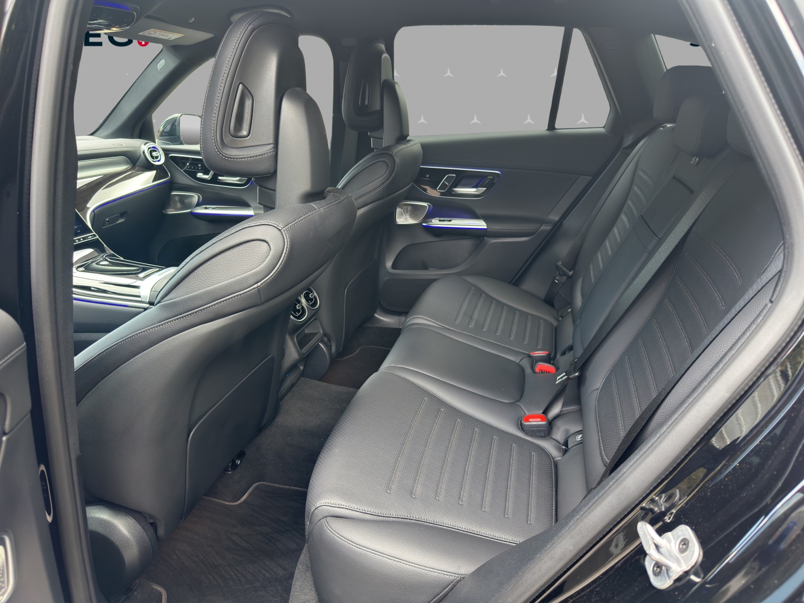 MERCEDES-BENZ GLC 200 4Matic 9G-Tronic-image-13