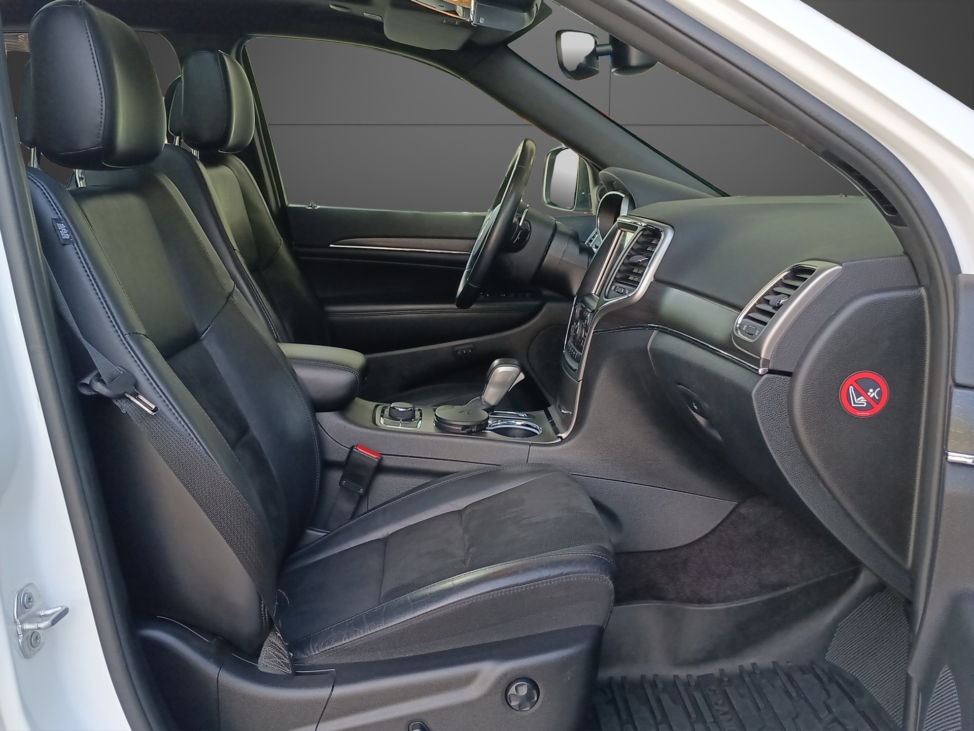JEEP Grand Cherokee 3.0 CRD Limited Automatic-image-14