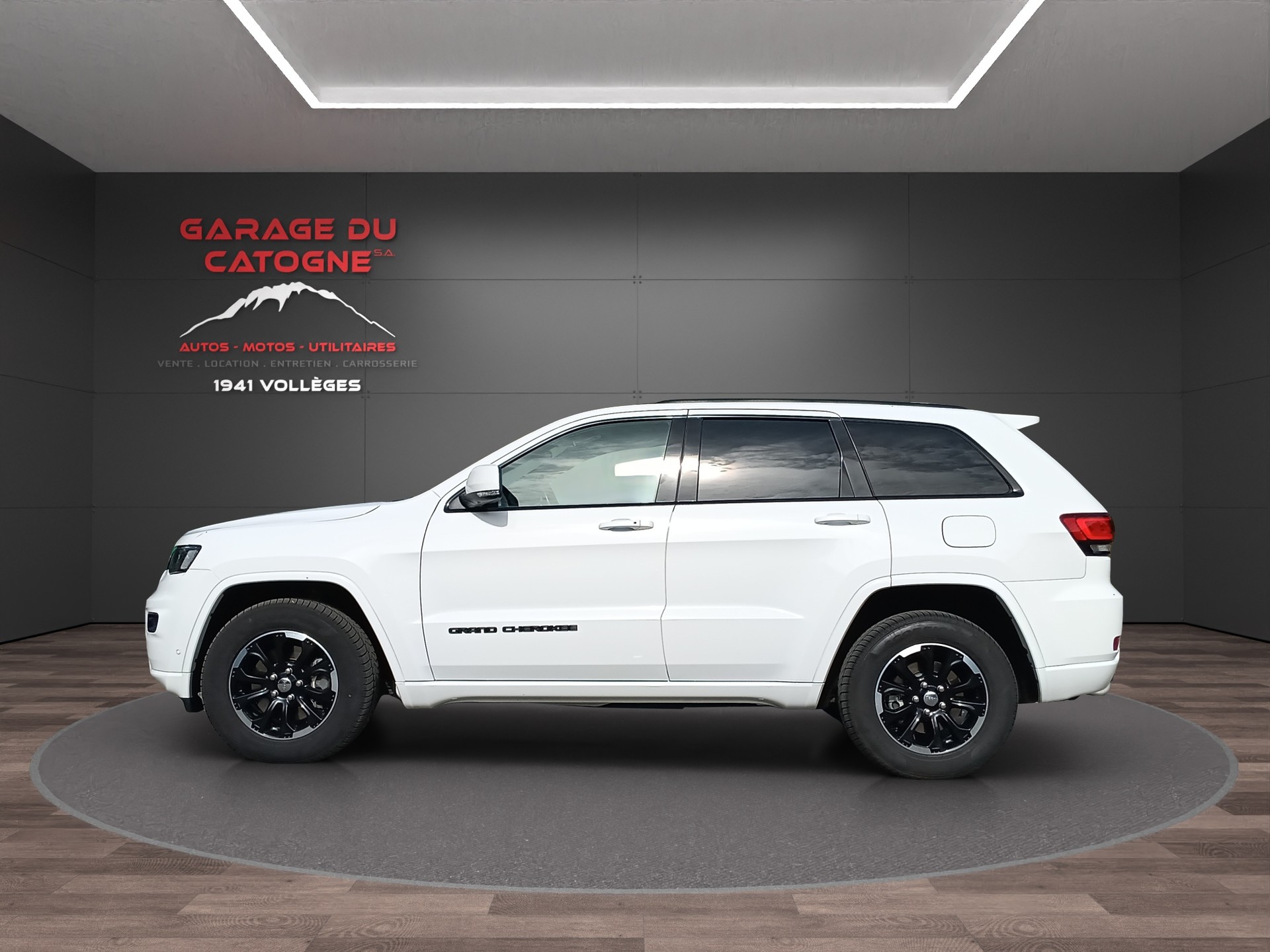JEEP Grand Cherokee 3.0 CRD Limited Automatic-showroom-element-3