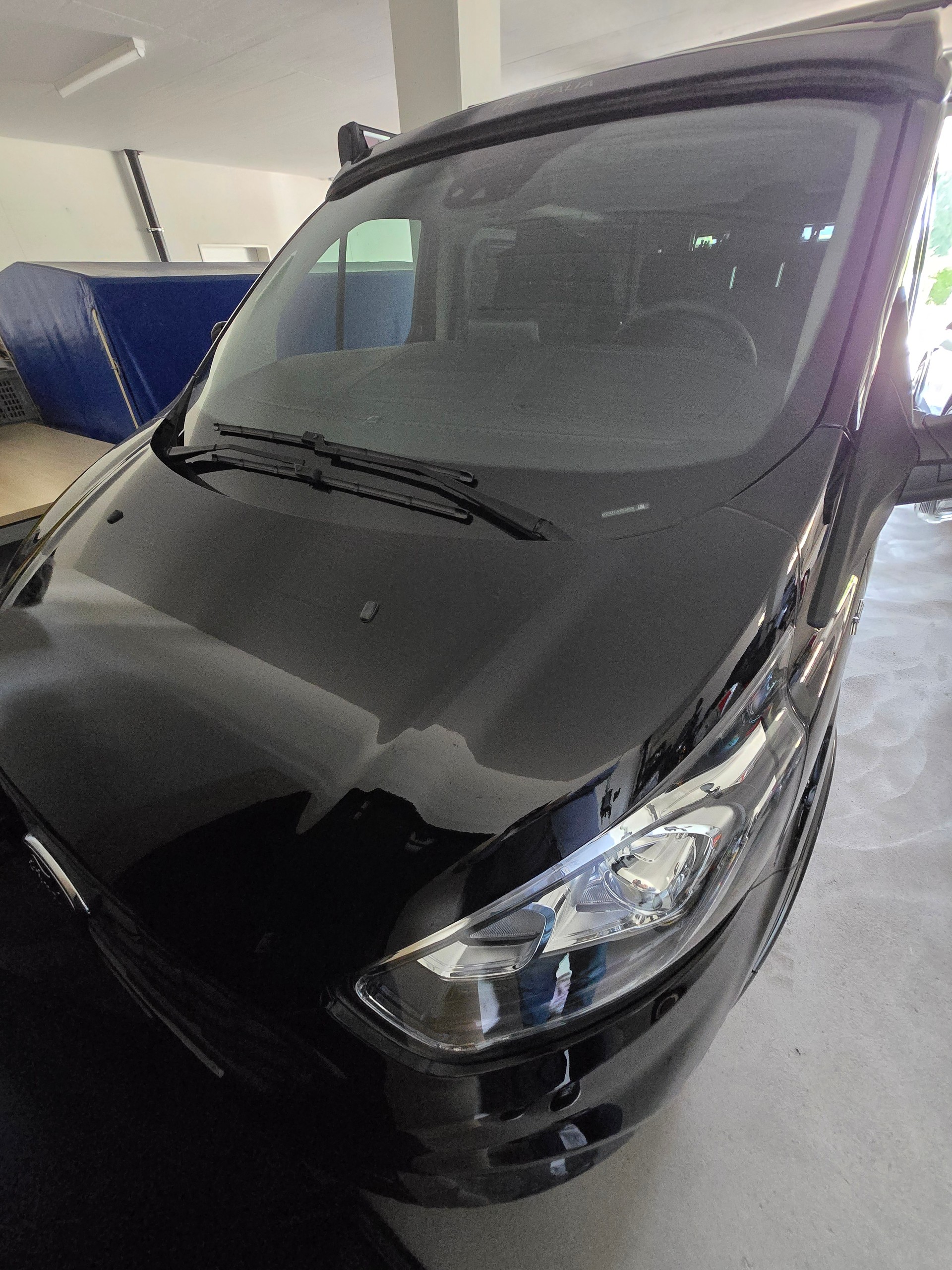 FORD Nugget Plus Limited