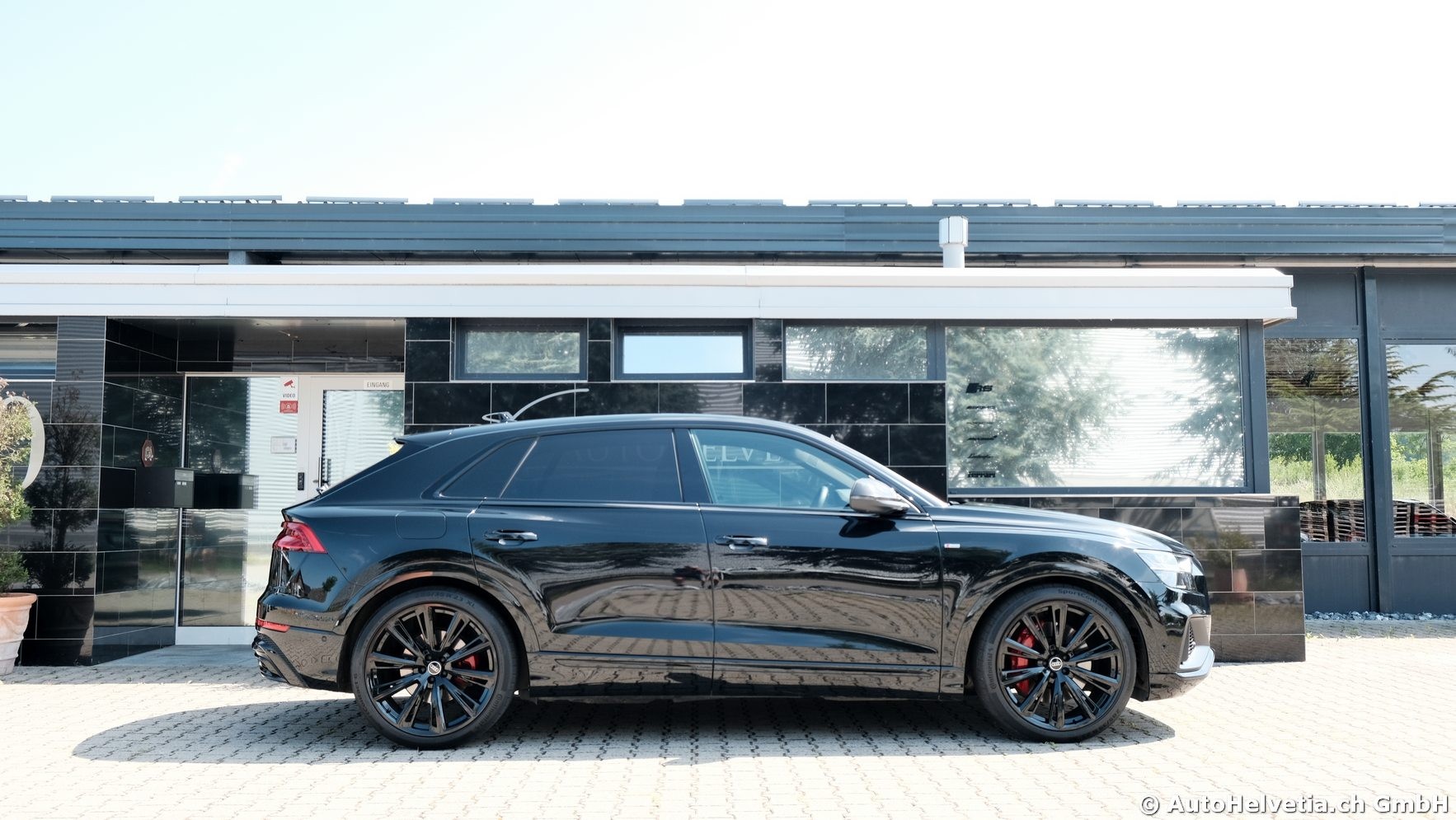 AUDI Q8 60 TFSI e quattro PHEV tiptronic-showroom-element-3