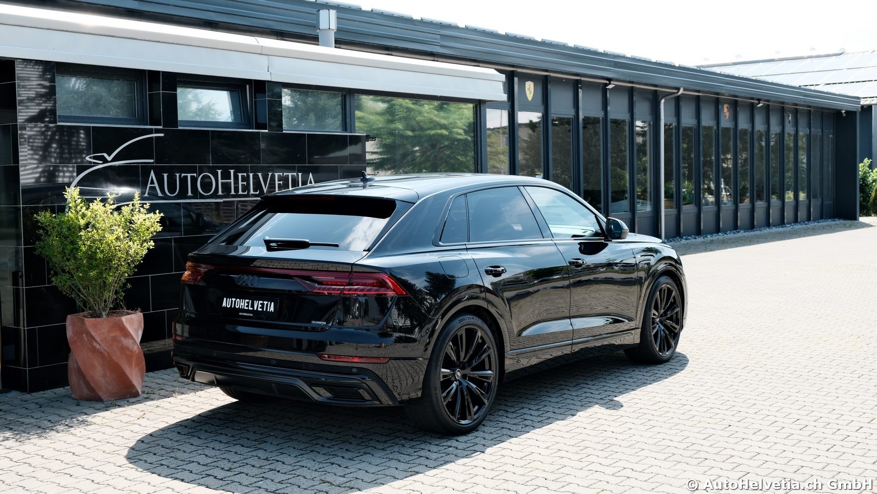 AUDI Q8 60 TFSI e quattro PHEV tiptronic-image-19