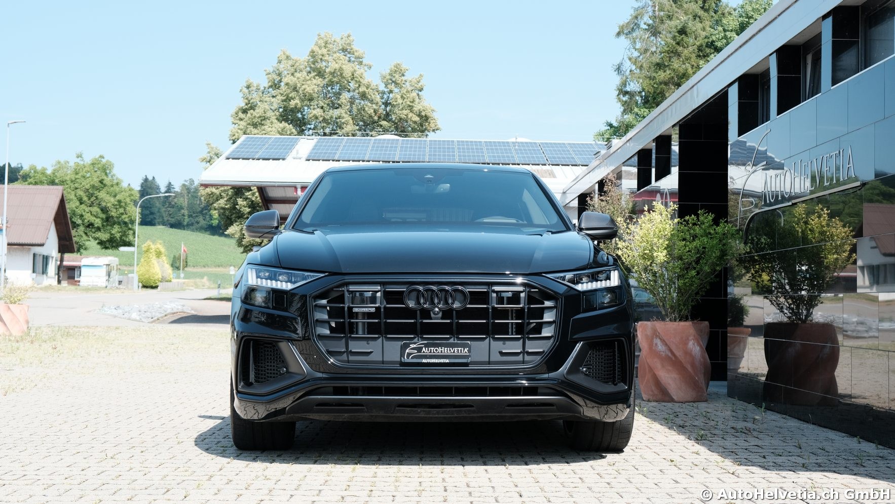 AUDI Q8 60 TFSI e quattro PHEV tiptronic-showroom-element-2