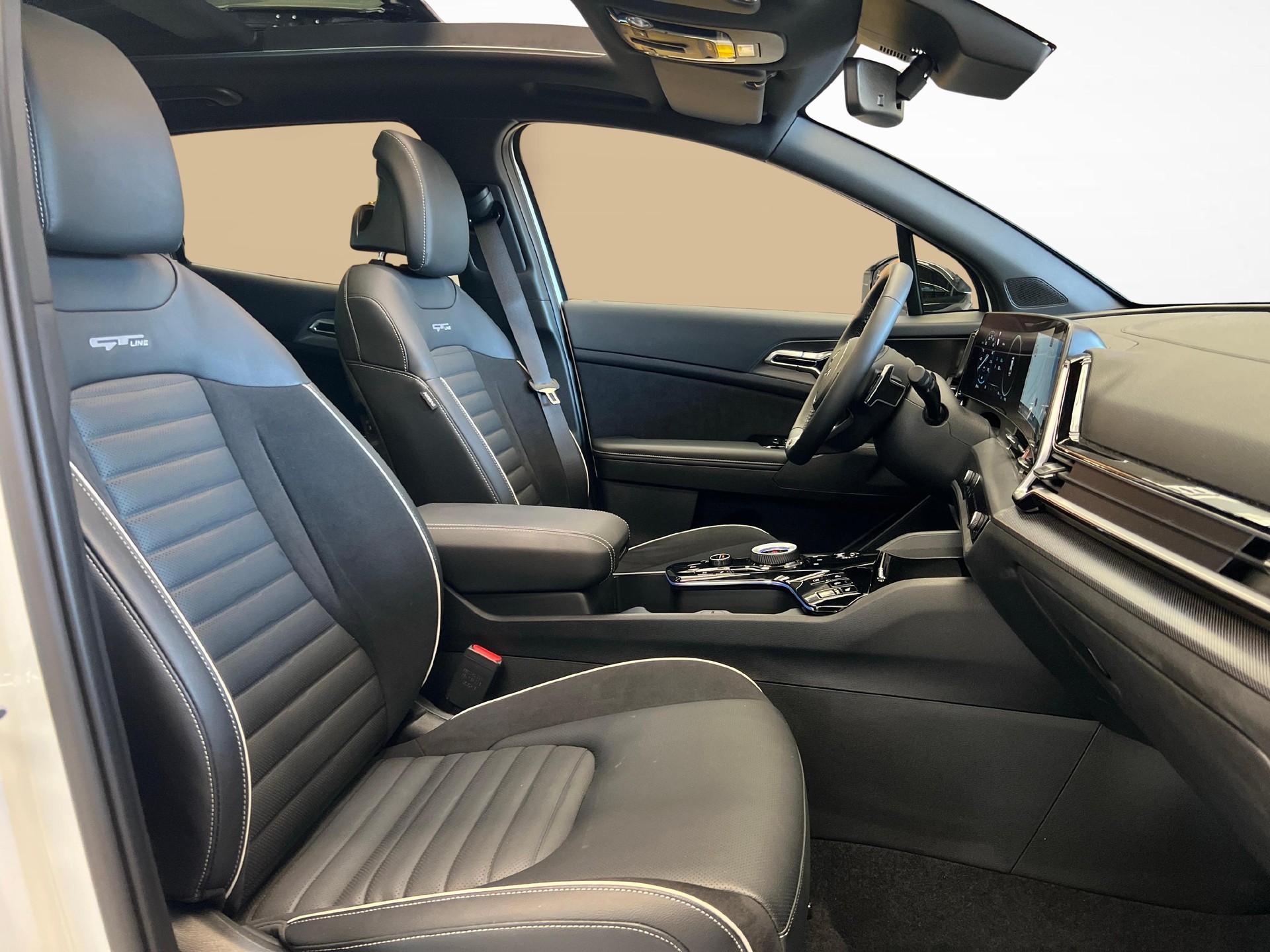 KIA Sportage 1.6 T-GDi PHEV GT-Line-image-9