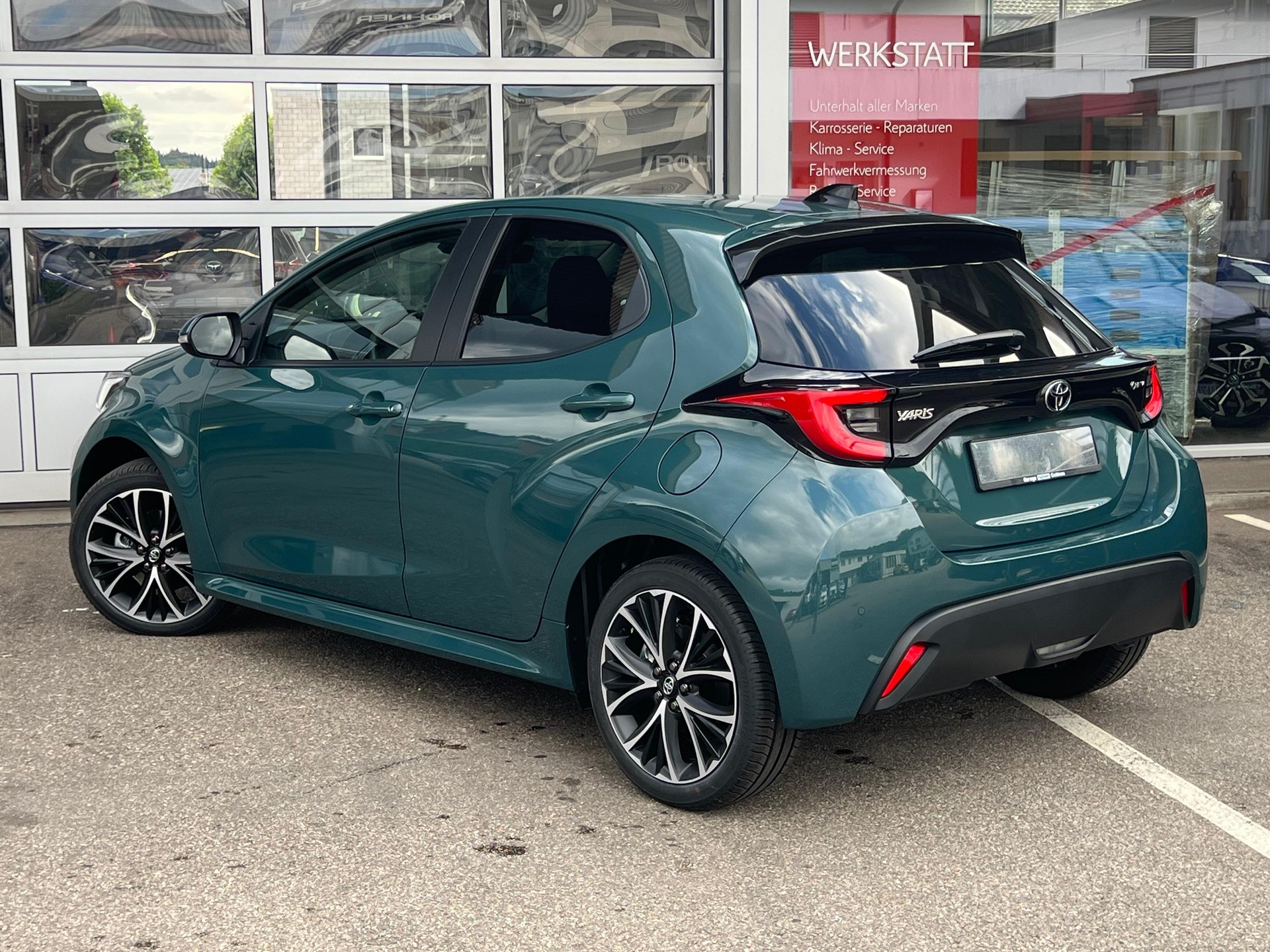 TOYOTA Yaris 1.5 VVT-i HSD Trend-image-7