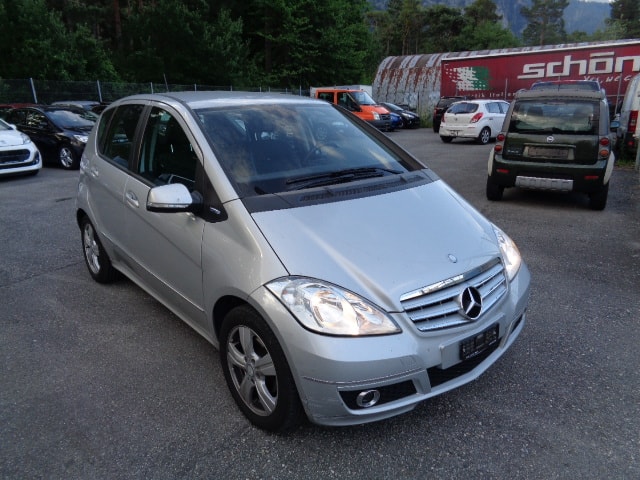 MERCEDES-BENZ A 160 (150) BlueEfficiency Classic