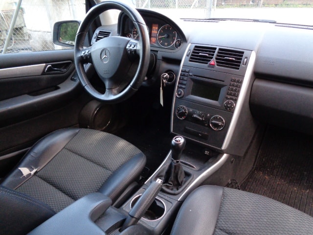 MERCEDES-BENZ A 160 (150) BlueEfficiency Classic-image-7