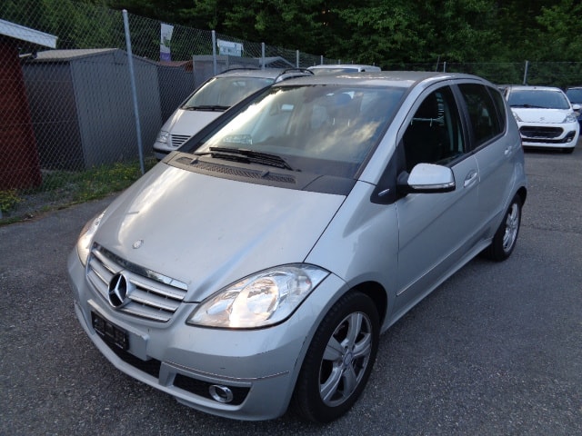 MERCEDES-BENZ A 160 (150) BlueEfficiency Classic-image-2