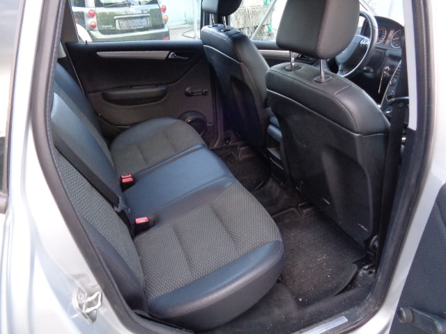 MERCEDES-BENZ A 160 (150) BlueEfficiency Classic-image-5
