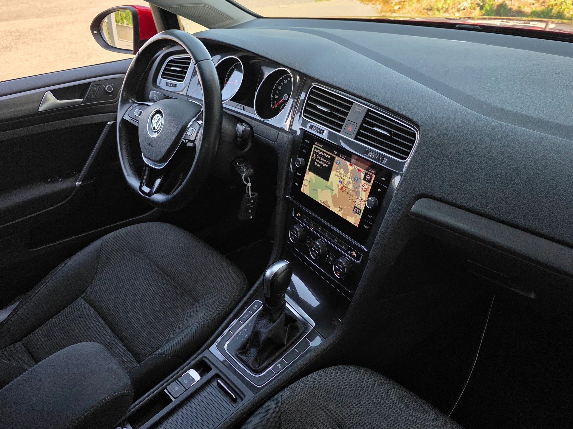 VW Golf Variant 2.0 TDI Comfortline DSG * CH-Fahrzeug * Frisch ab MFK *-image-15