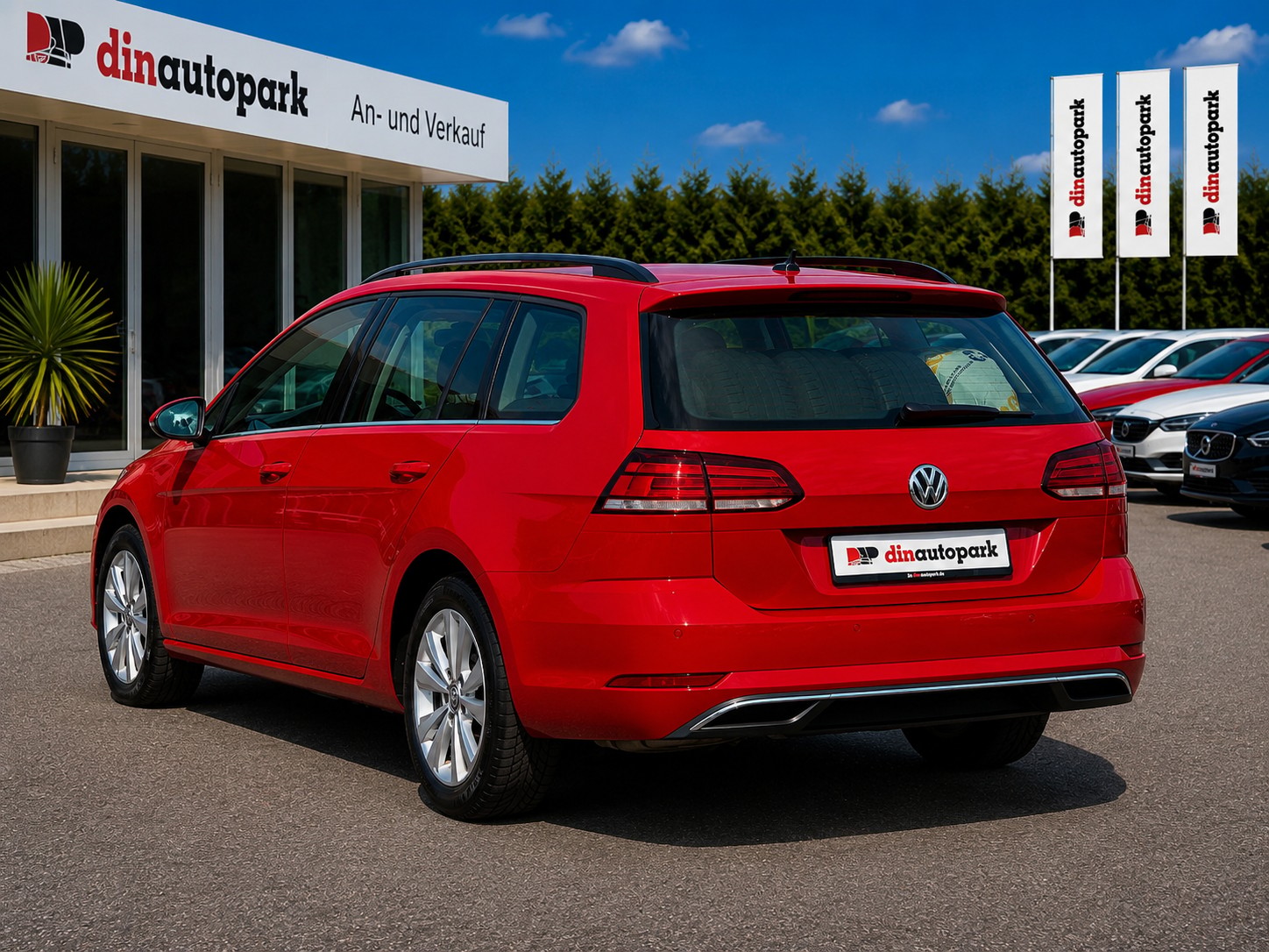 VW Golf Variant 2.0 TDI Comfortline DSG * CH-Fahrzeug * Frisch ab MFK *-image-4