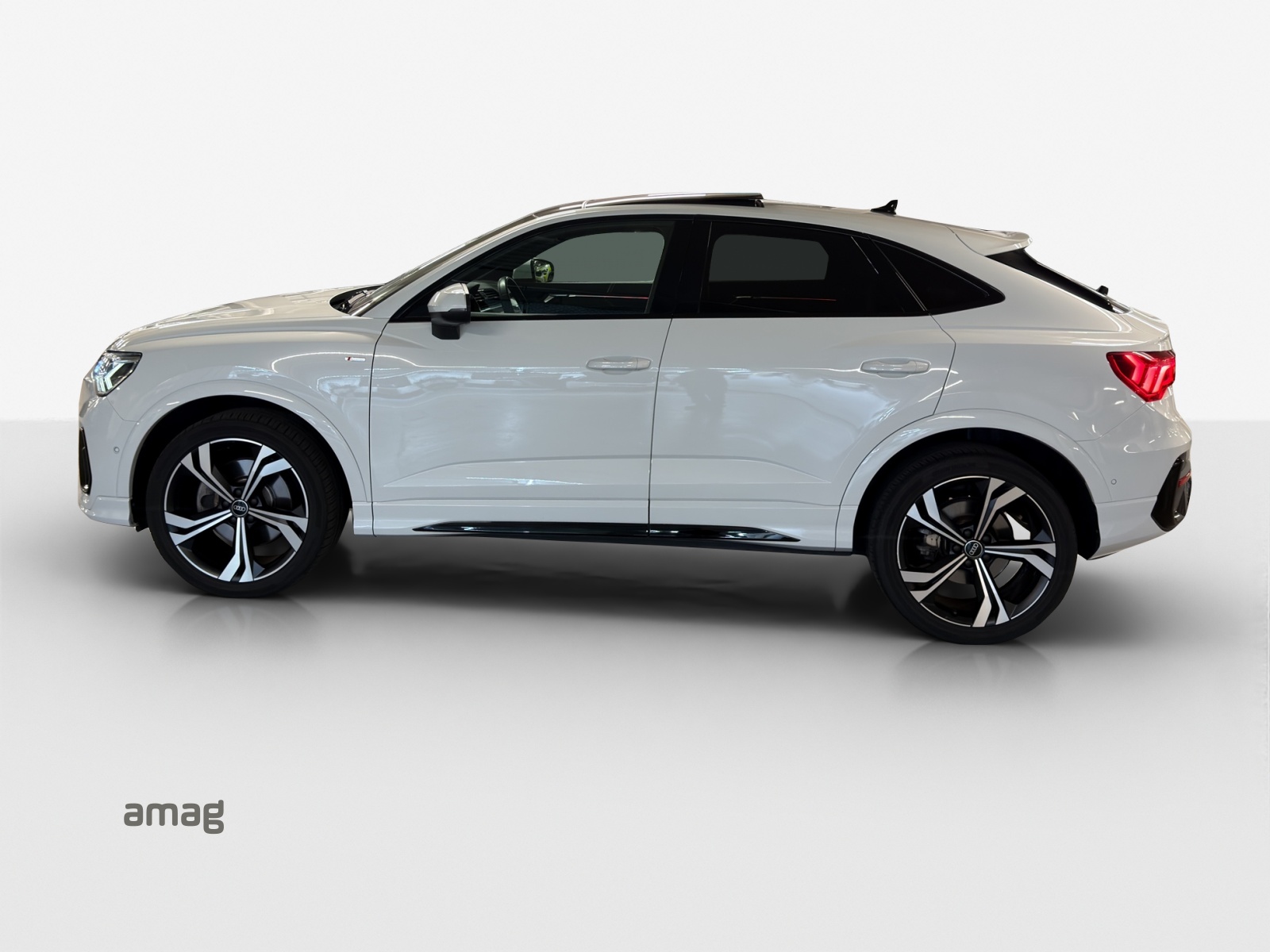 AUDI Q3 Sportback 40 TFSI S line quattro S-tronic-showroom-element-1