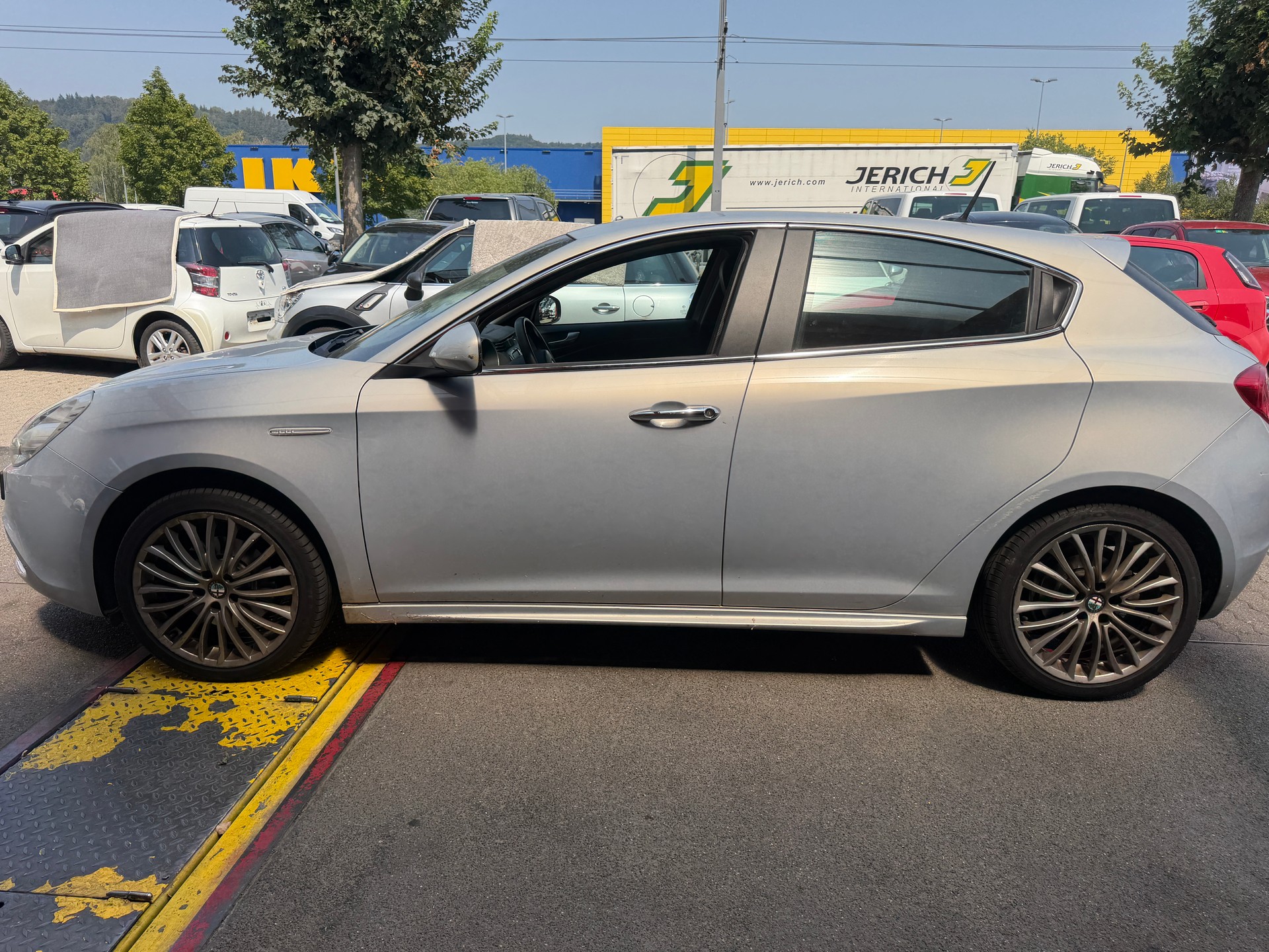 ALFA ROMEO Giulietta 1.4 MultiAir Exclusive TCT-showroom-element-3