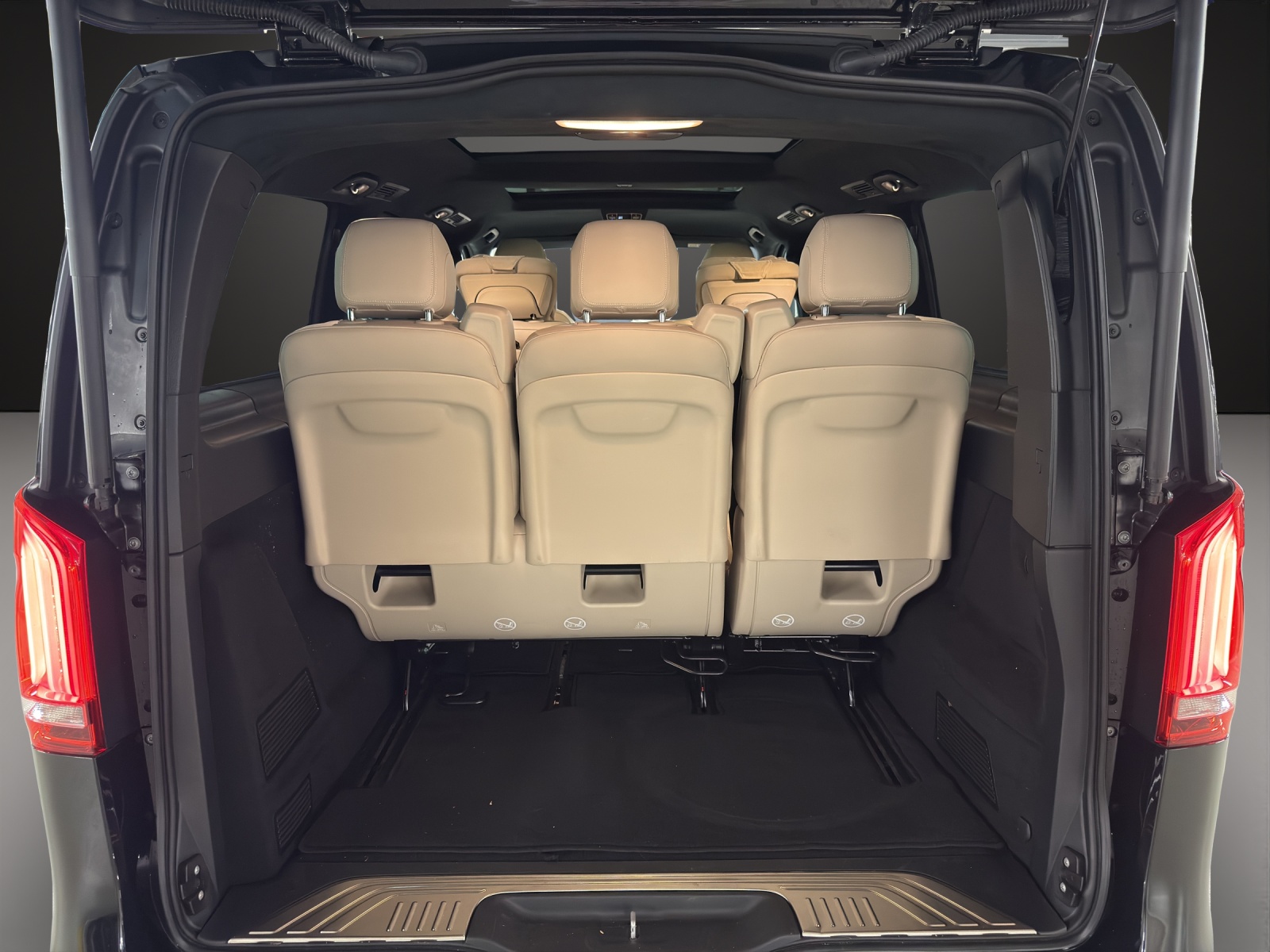 MERCEDES-BENZ V 300 d lang Exclusive 4Matic 9G-Tronic-image-11