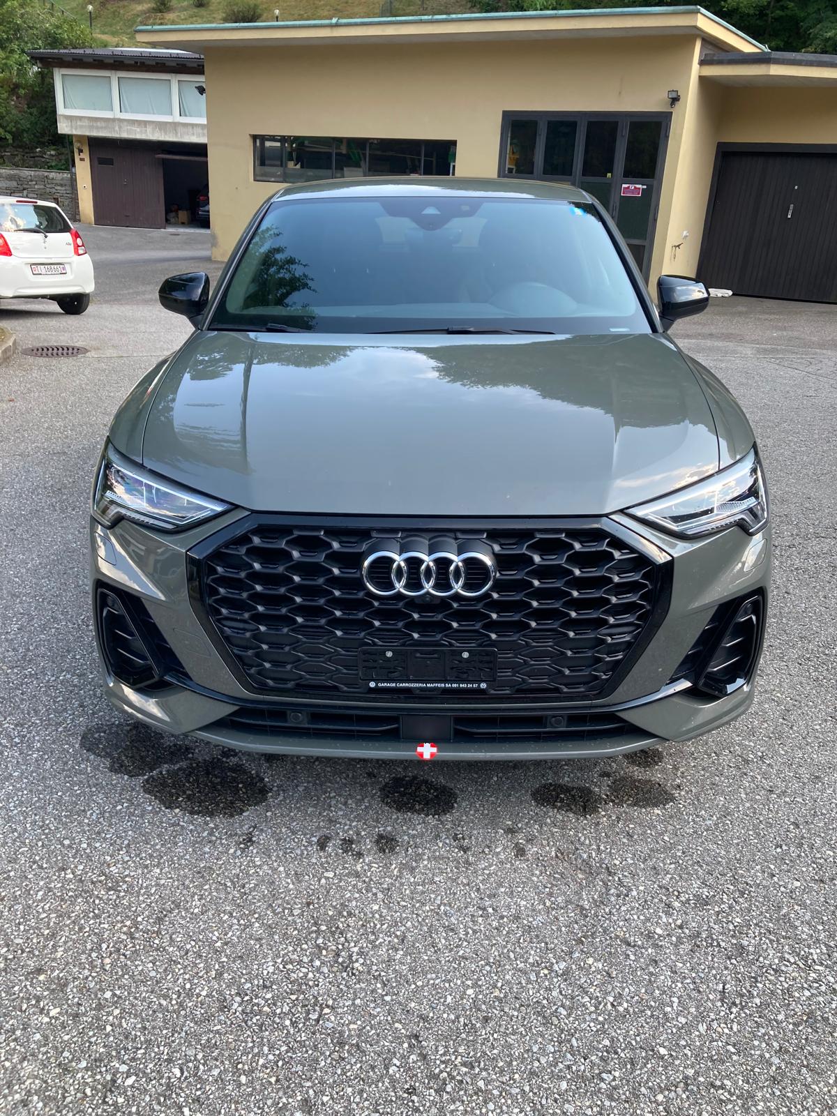 AUDI Q3 Sportback 35 TFSI S line Attraction S-tronic-showroom-element-1