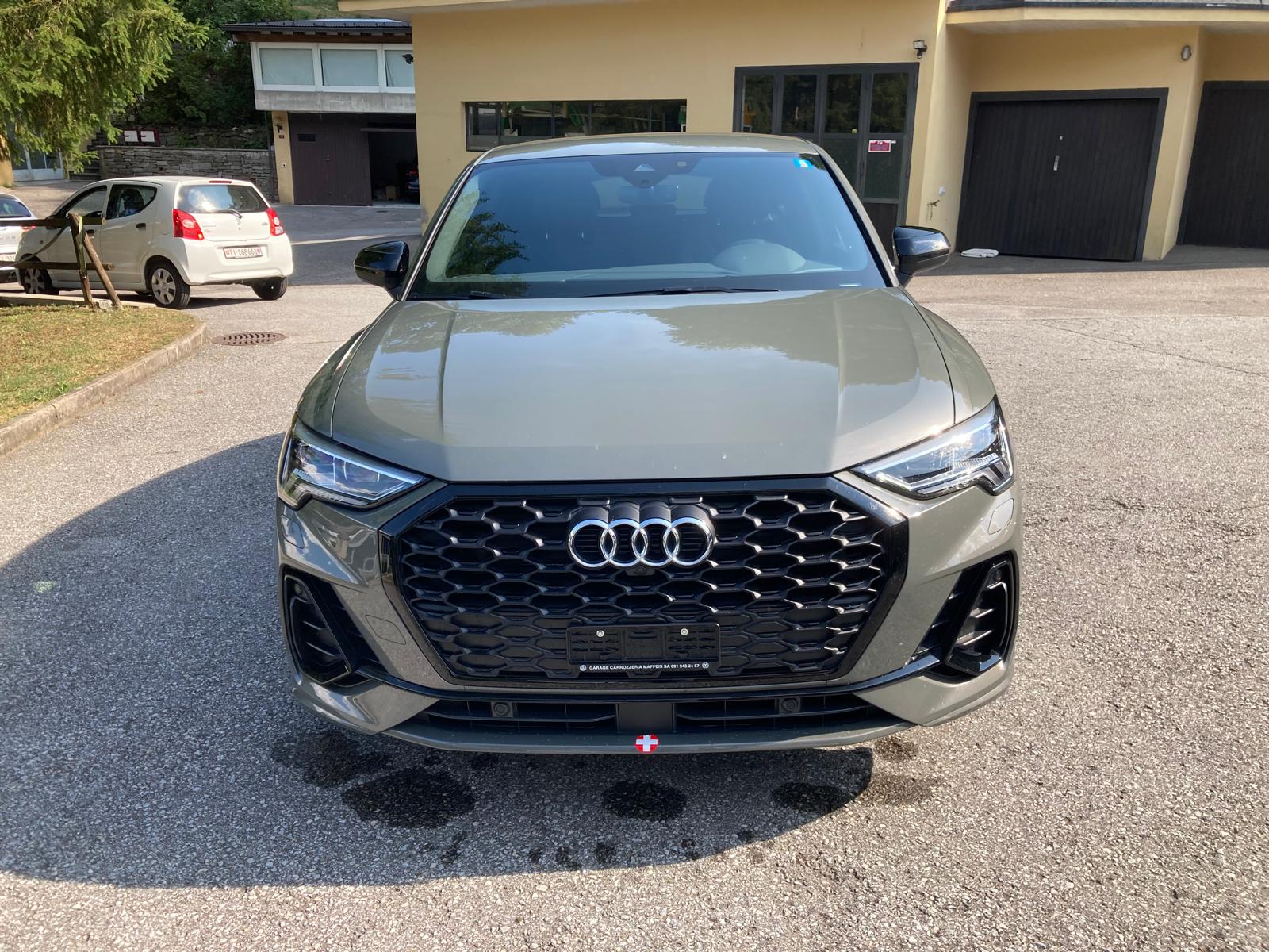 AUDI Q3 Sportback 35 TFSI S line Attraction S-tronic-showroom-element-2