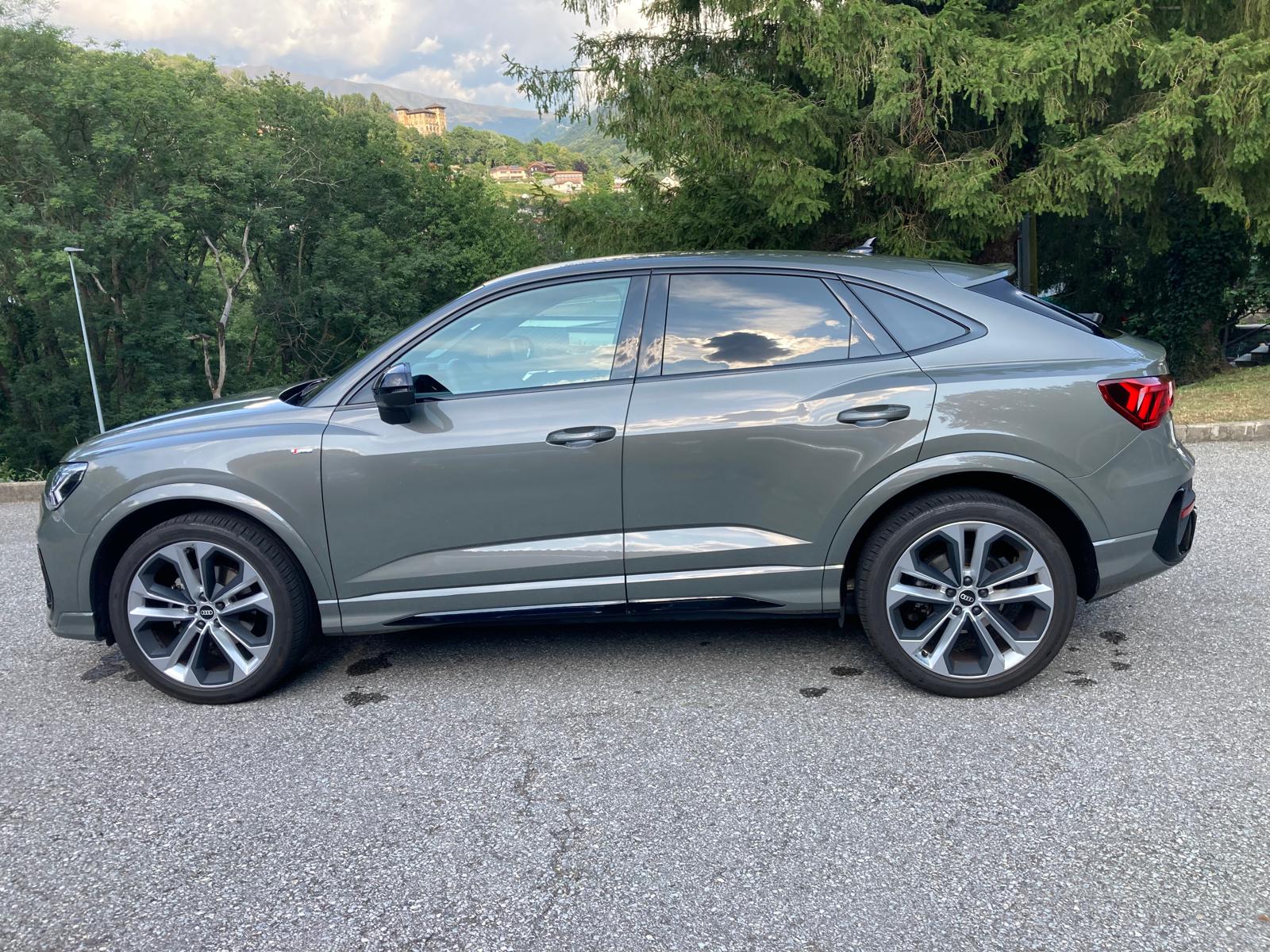 AUDI Q3 Sportback 35 TFSI S line Attraction S-tronic-showroom-element-3