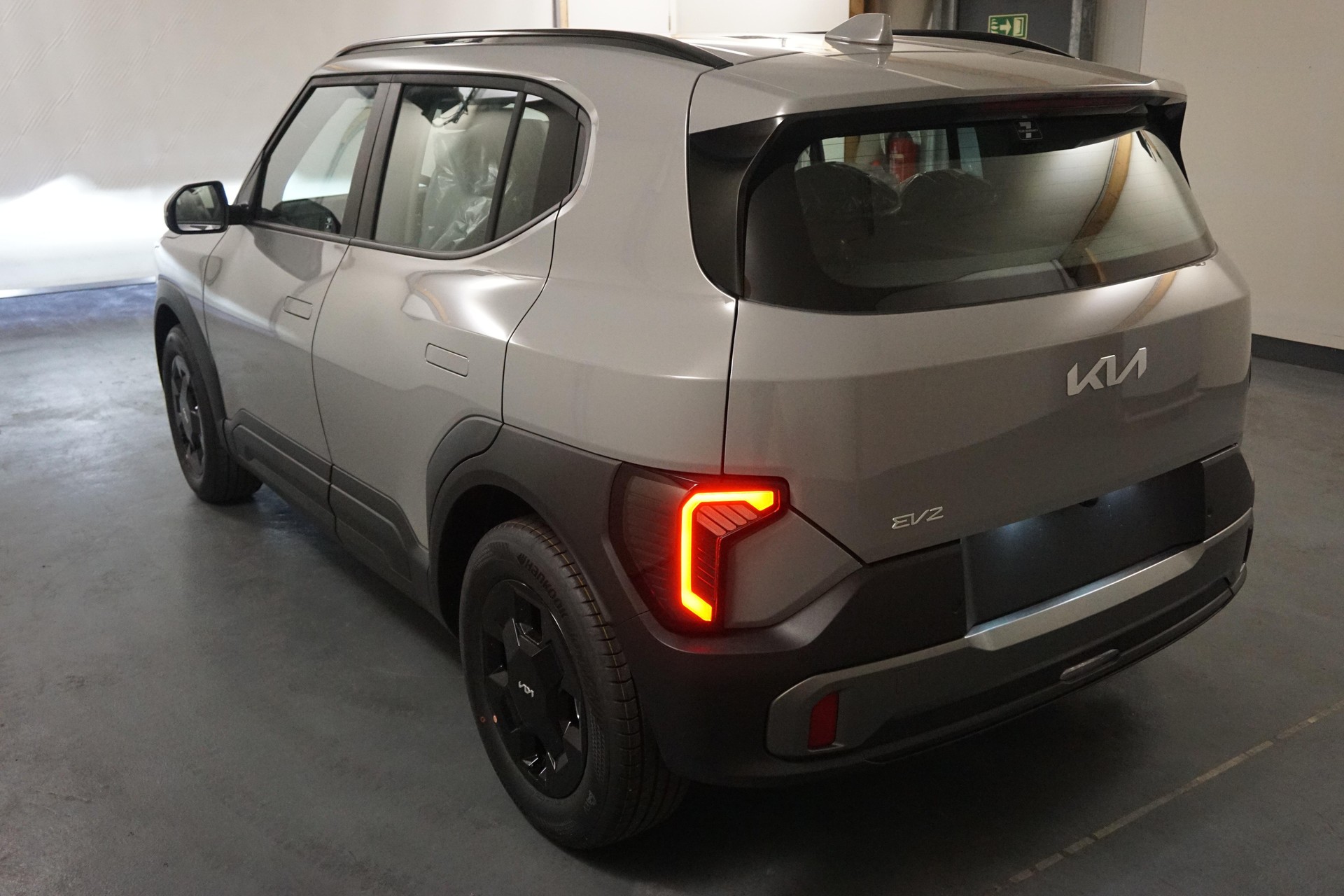 KIA EV2 61 kWh Air-showroom-element-3