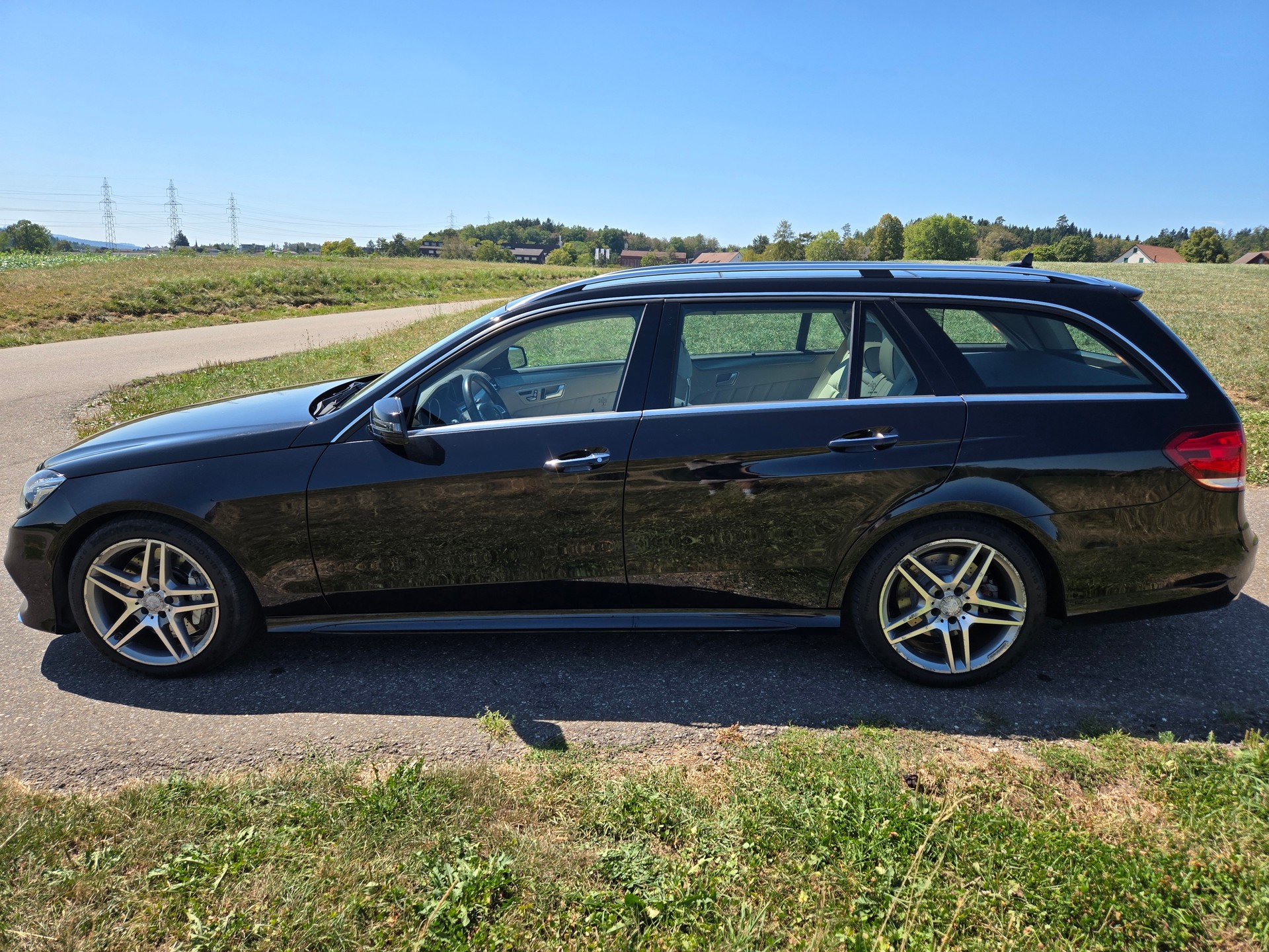 MERCEDES-BENZ Mercedes Benz E500 T 4Matic-image-1