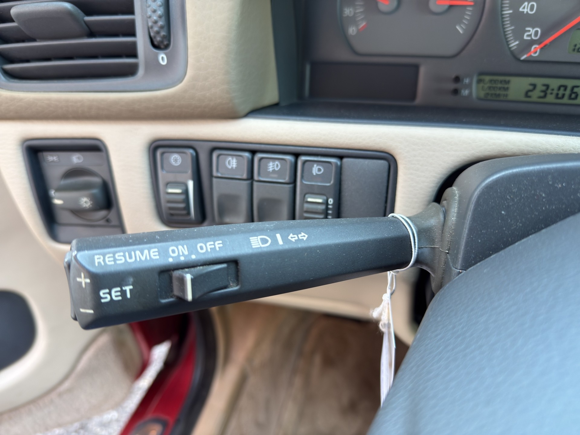 VOLVO C70 T5 Automat * Liebhaber Fahrzeug aus 1. Hand * ab MFK * Zahnriemen ersetzt *-image-14