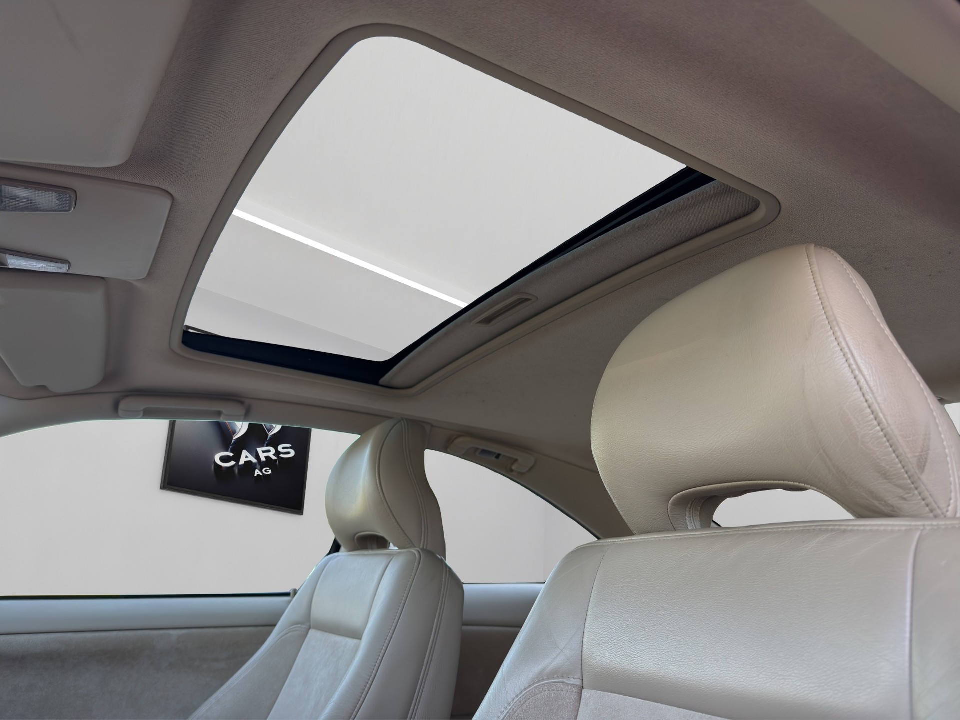 VOLVO C70 T5 Automat * Liebhaber Fahrzeug aus 1. Hand * ab MFK * Zahnriemen ersetzt *-image-7