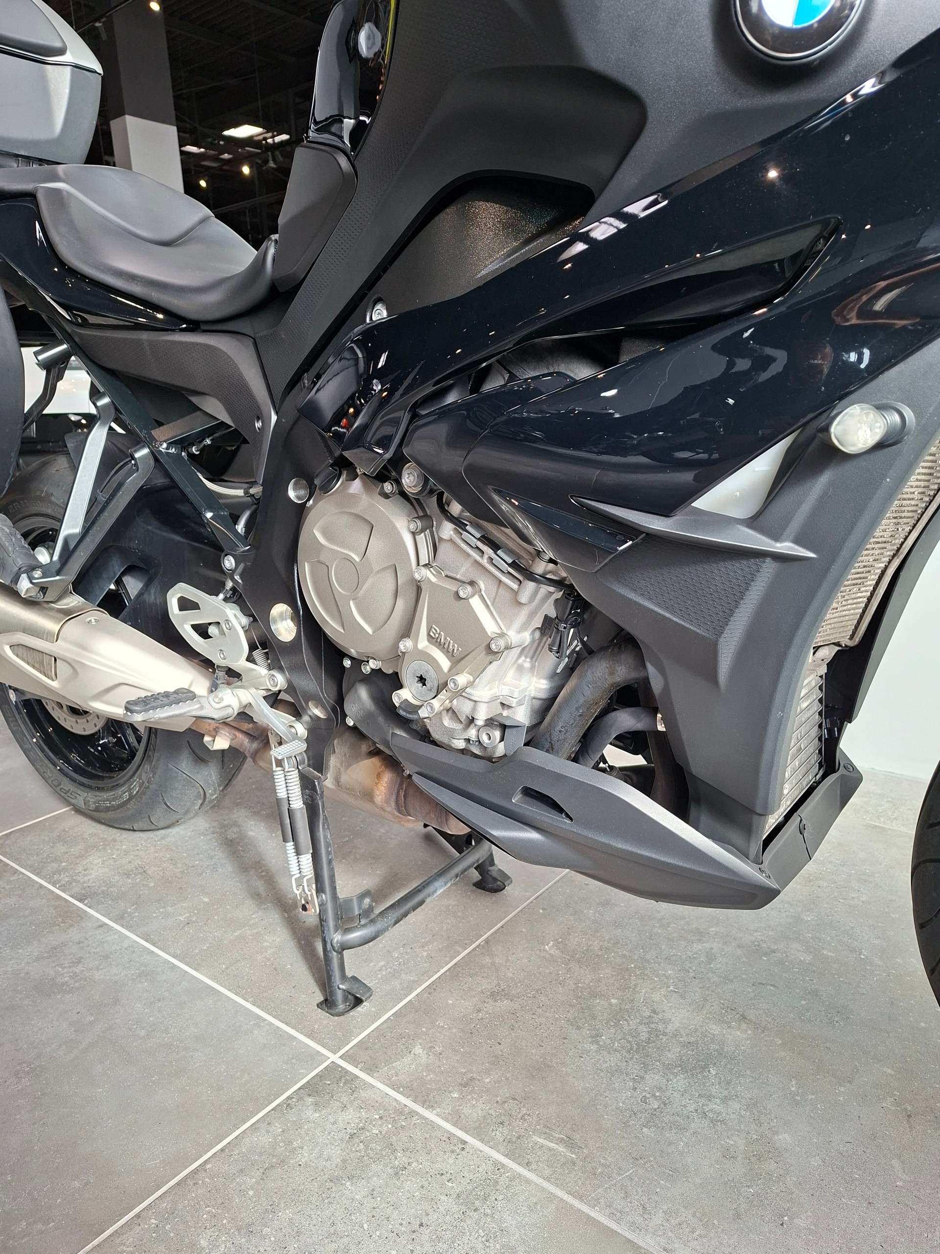 BMW S 1000 XR ABS-image-15