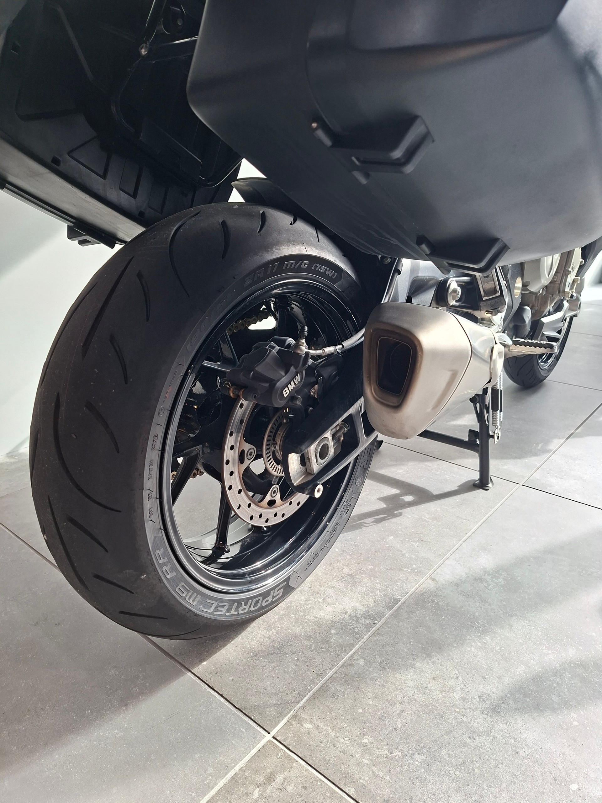 BMW S 1000 XR ABS-image-13