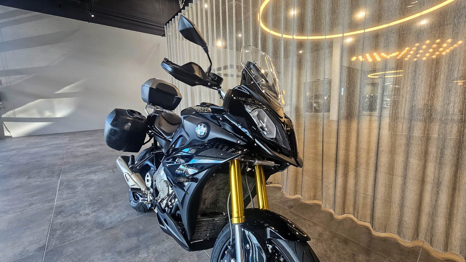 BMW S 1000 XR ABS-image-7