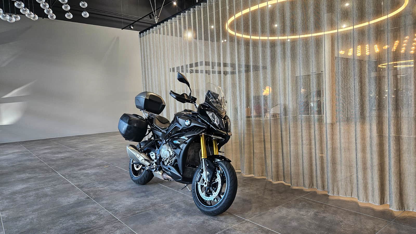 BMW S 1000 XR ABS-image-6
