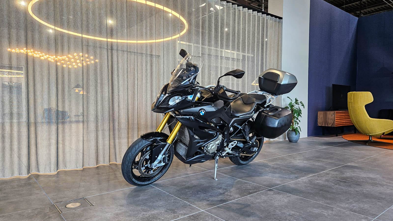 BMW S 1000 XR ABS-image-1