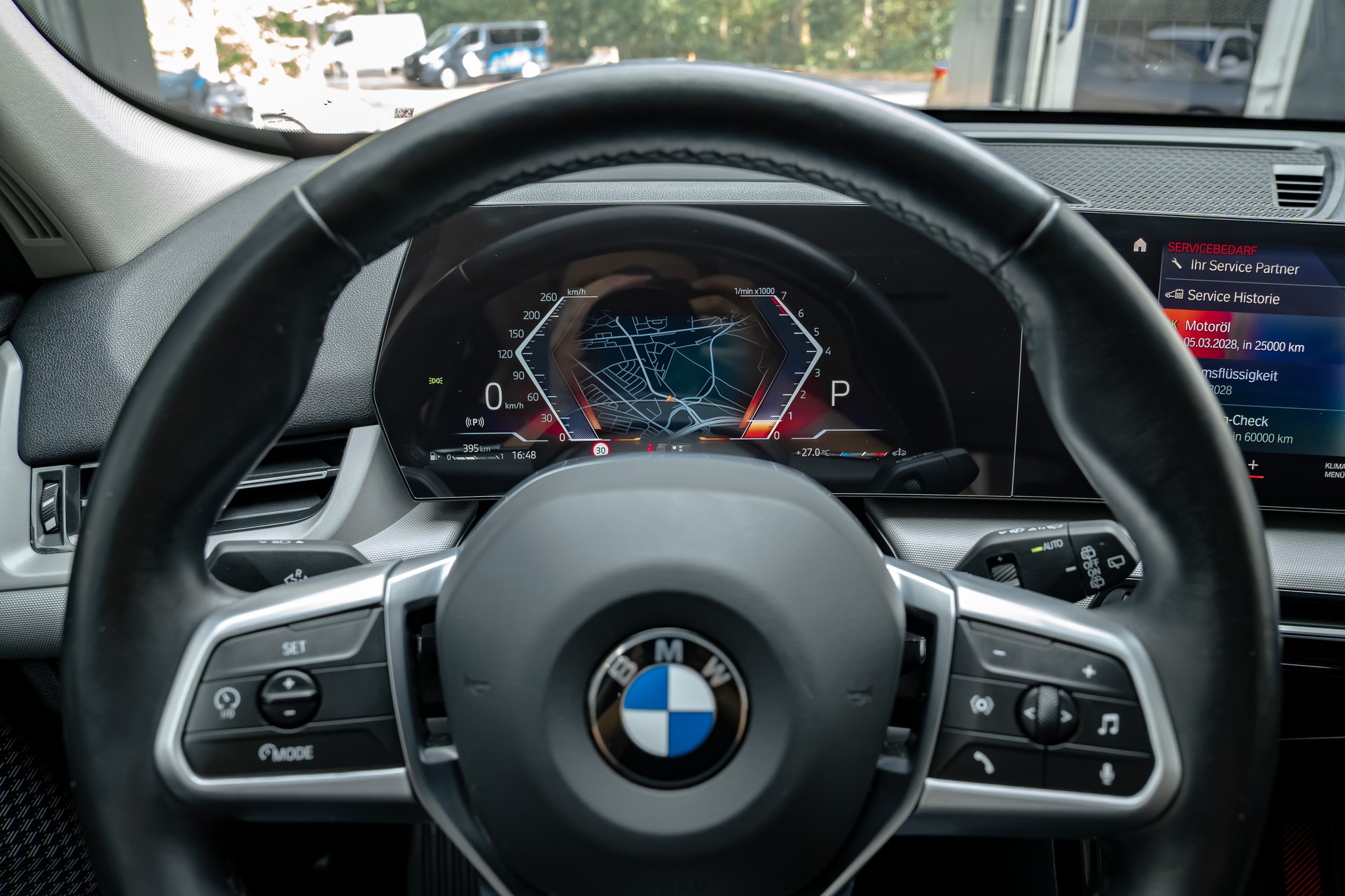 BMW X1 xDrive 23i 48V xLine-image-12