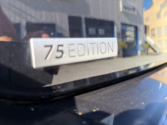 VW T-Roc 2.0 TSI 75 Ed. 4M-image-7