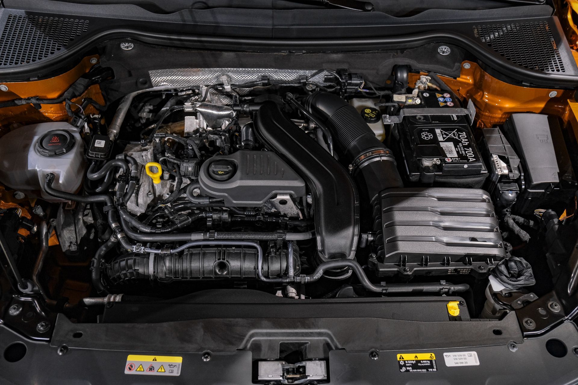 SKODA Karoq 1.5 TSI Fresh DSG-image-24
